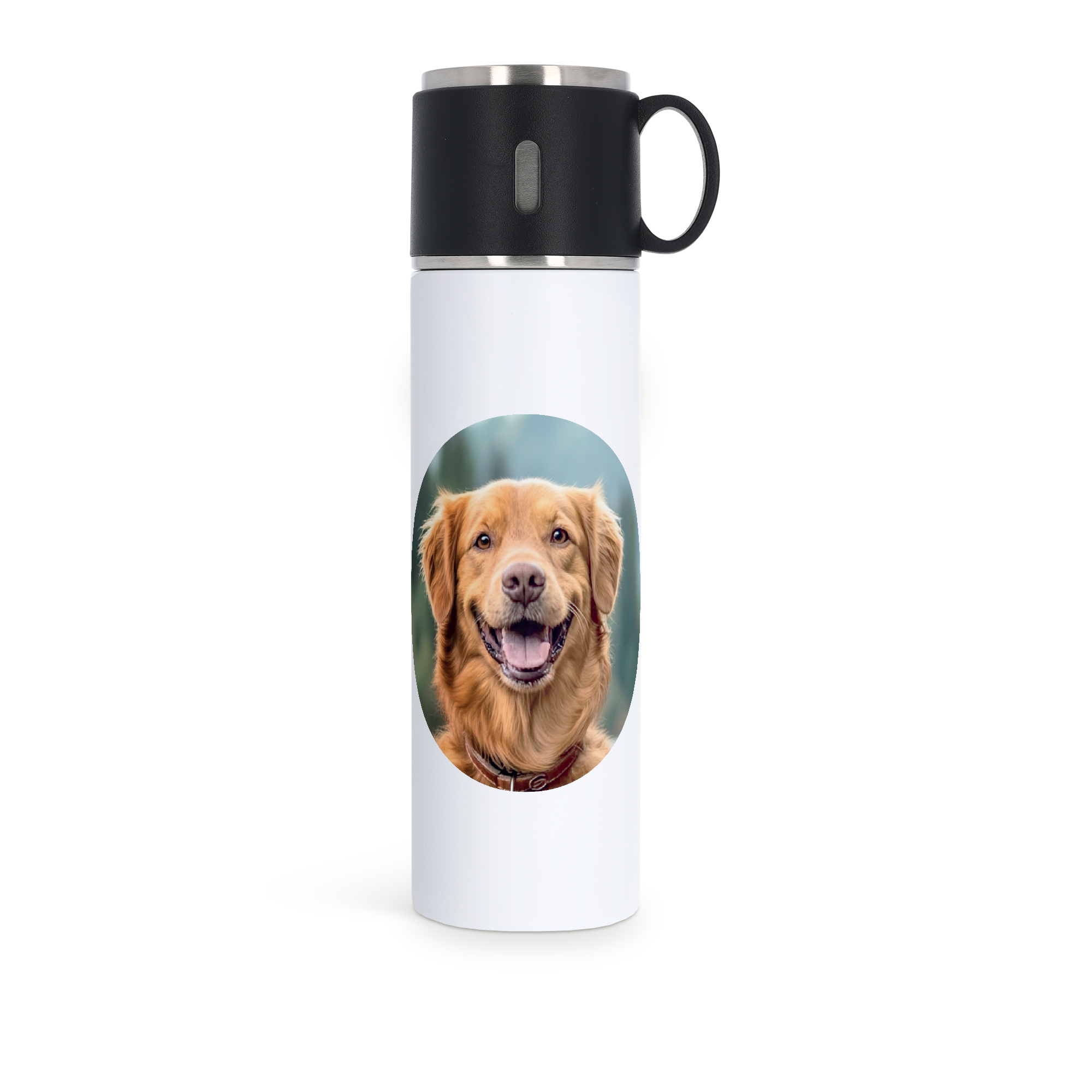 Bedrukte witte thermosfles met zwarte drinkbeker, gepersonaliseerd met een foto van een lachende hond. Uniek en stijlvol op pad.
