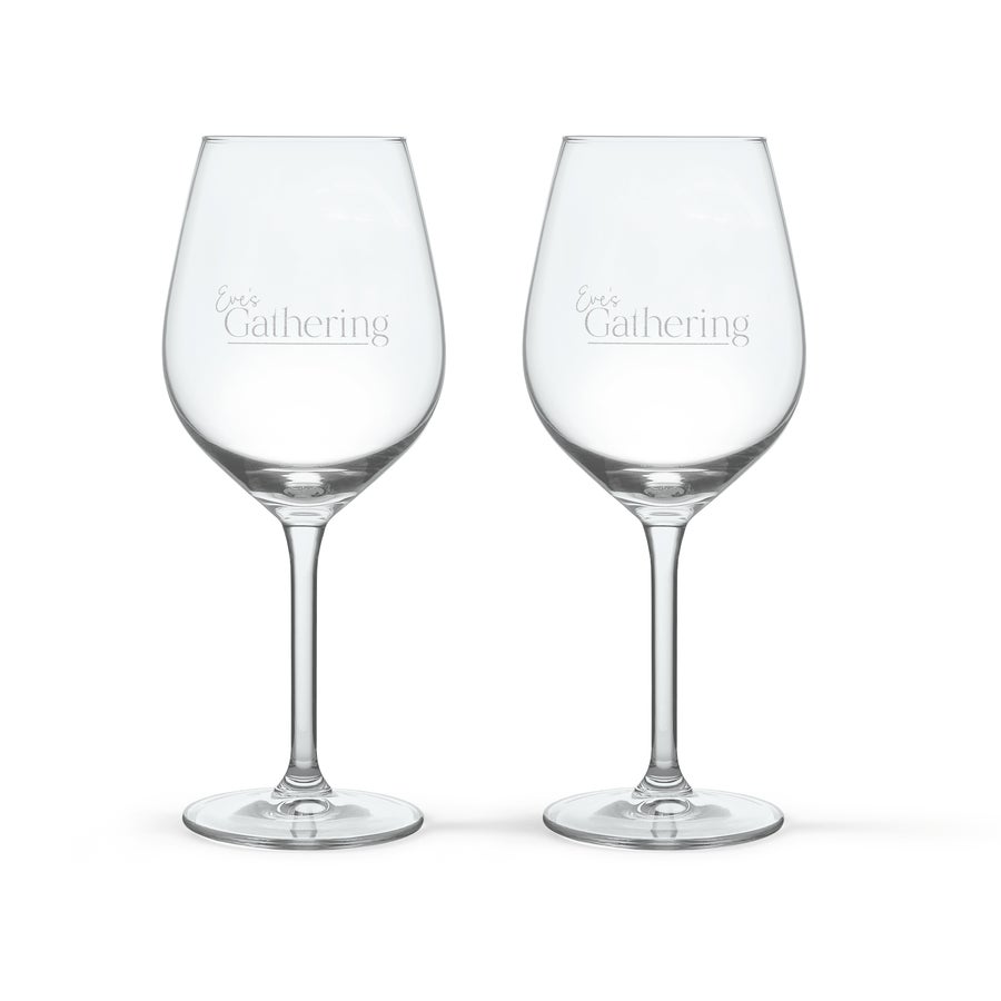 Coffret vin Maison de la Surprise Chardonnay personnalisé Deux verres à vin blanc avec une gravure personnalisée Offrez un coffret à vin en bois avec deux verres à vin gravés