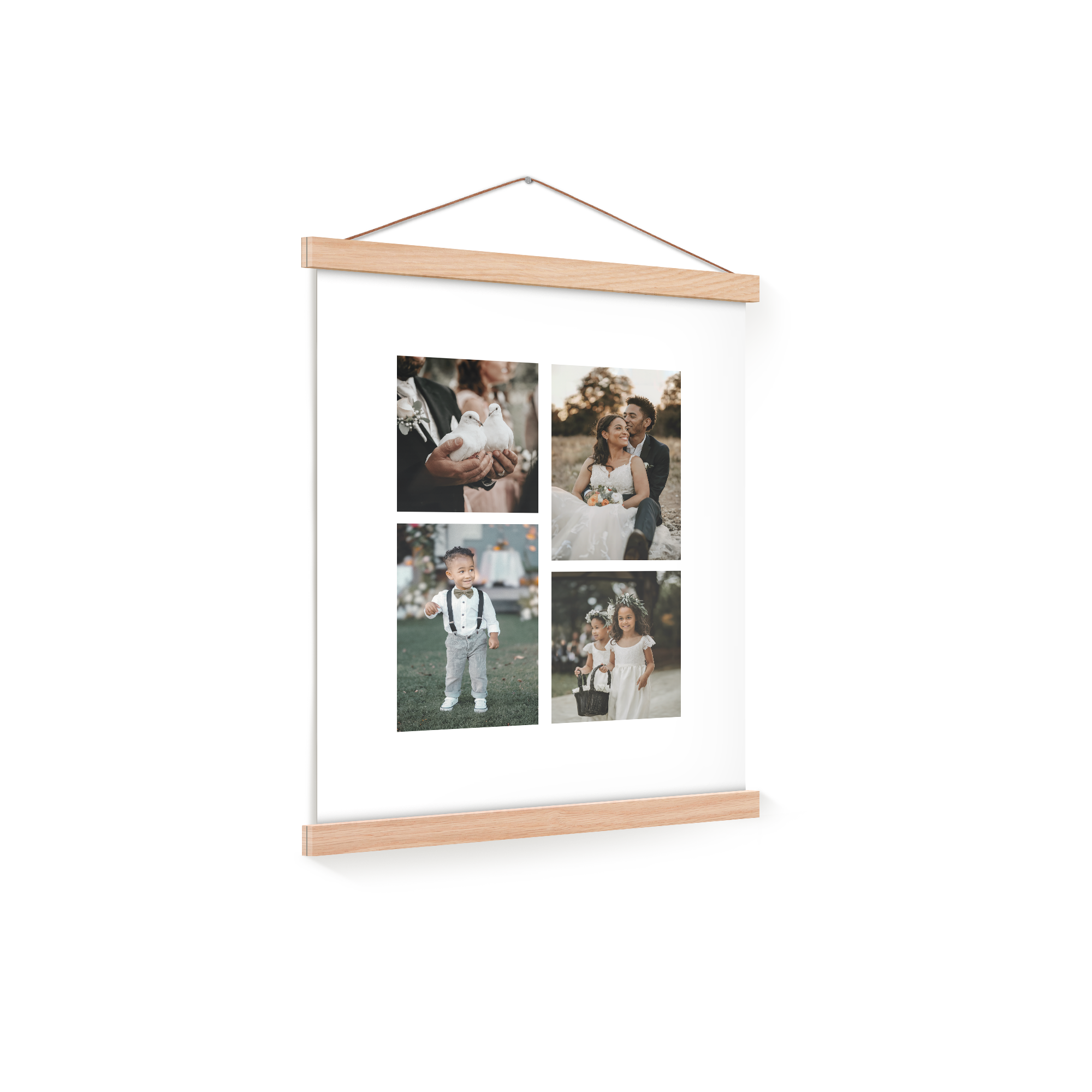 Fotoposter mit vier persönlichen Fotos und magnetischer Posterleiste aus Eichenholz, an der Wand hängend