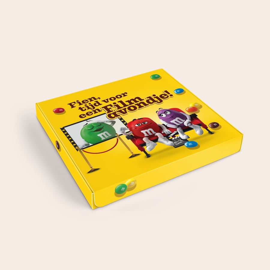 Gepersonaliseerde M&M's moviebox Gepersonaliseerde M&M’S Film Giftbox met de tekst Fien, tijd voor een Filmovondje!, bedrukt met M&M’S personages.