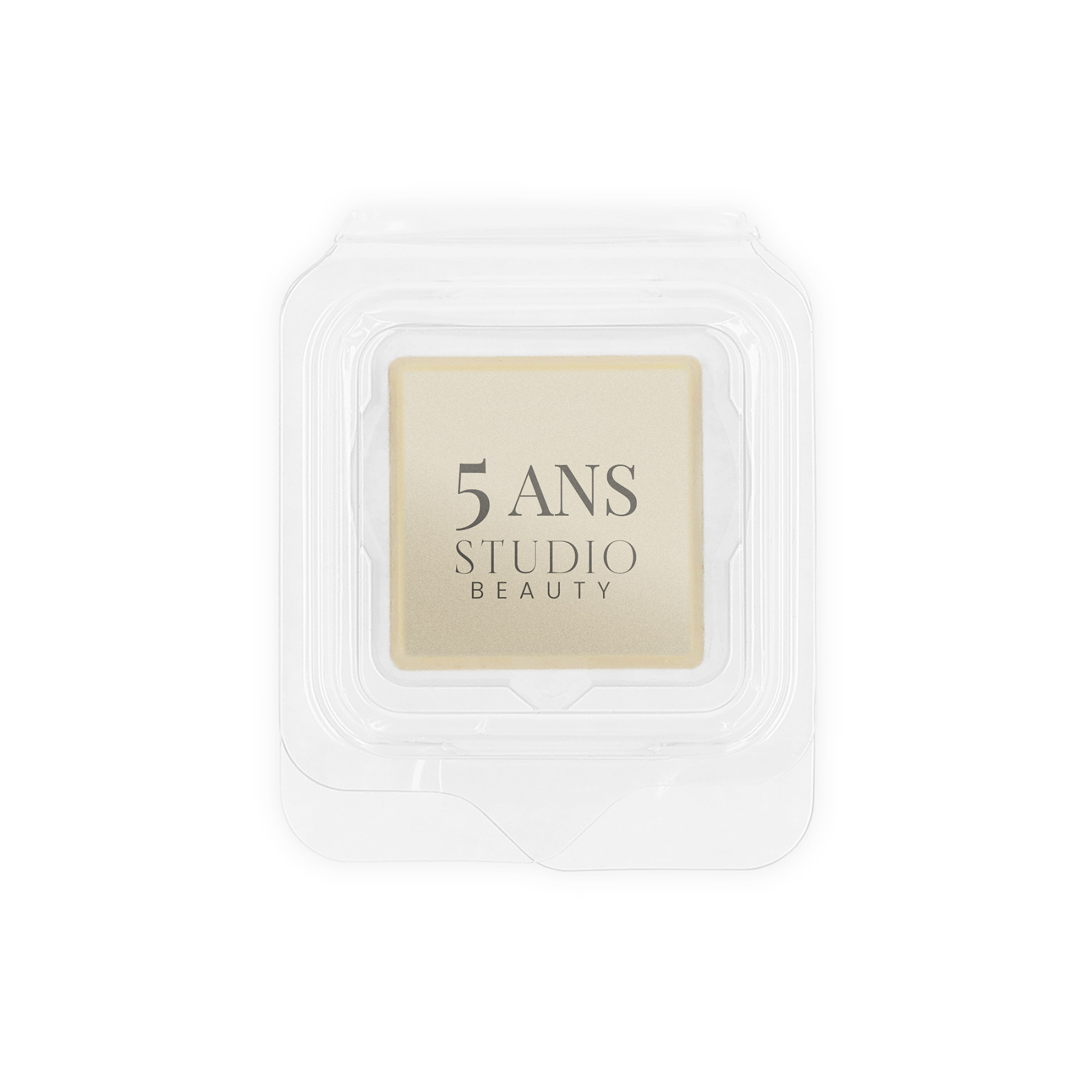 Chocolat personnalisé imprimé avec le logo 5 ANS STUDIO BEAUTY, un délice unique.