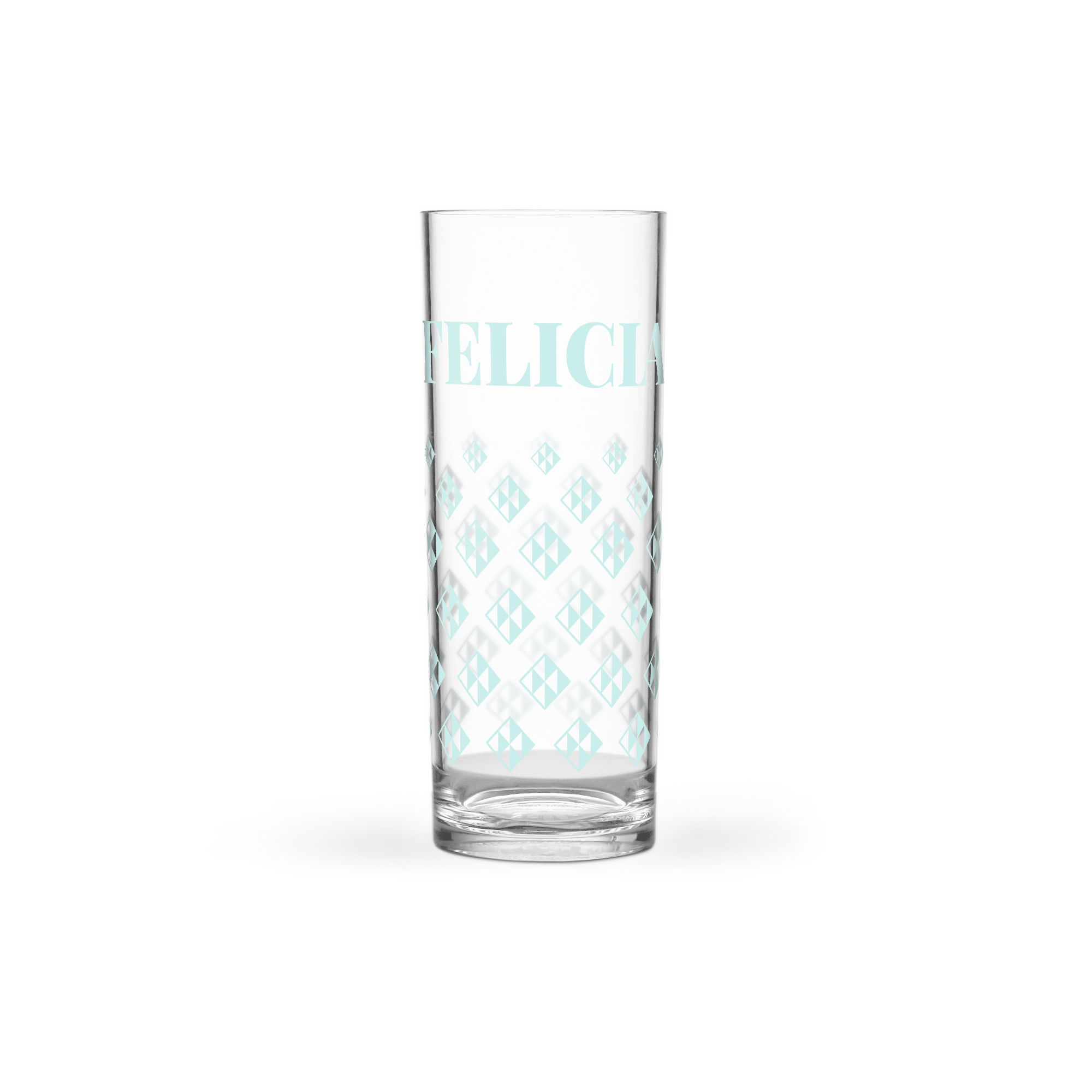 Personligt plastglas för drinkar med namnet "FELICIA" och geometriskt mönster, tryckt med egen design.
