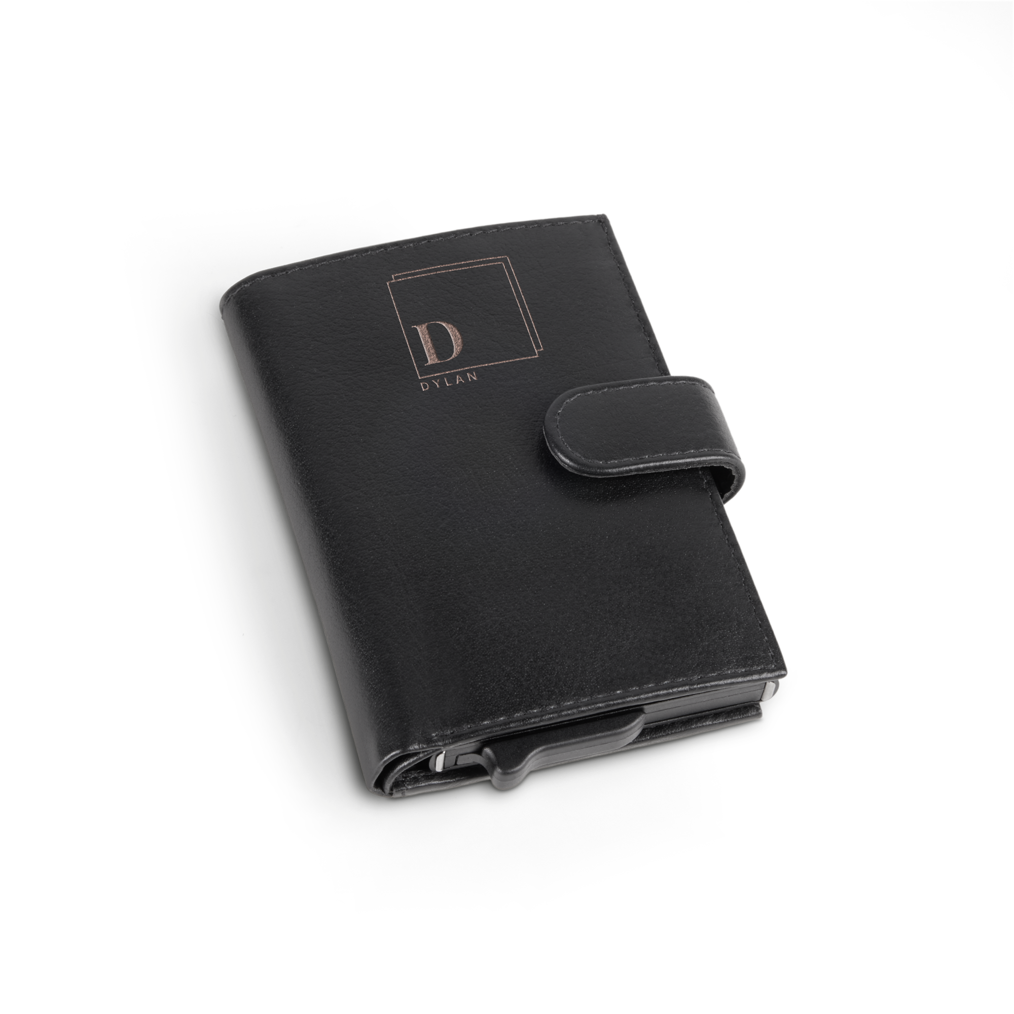 Portacarte bancario in pelle personalizzato nero con chiusura a bottone e iniziali D DYLAN incise