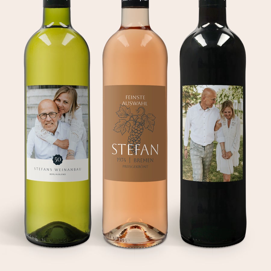 Wein Maison de la Surprise Geschenkset Drei personalisierte Maison de la Surprise Weine: Sauvignon Blanc, Syrah Rosé, Merlot. Individuelles Etikett mit Foto und dem Namen Stefan.