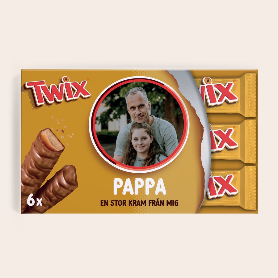 Personlig Twix chokladkaka Personlig Twix-presentask tryckt med foto på man och flicka, texten Pappa och Ett stort kram från mig.
