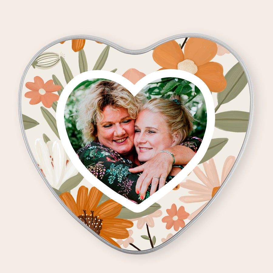 Scatola di latta personalizzata Scatola di latta a cuore con design floreale arancione e bianco stampata con una foto personalizzata