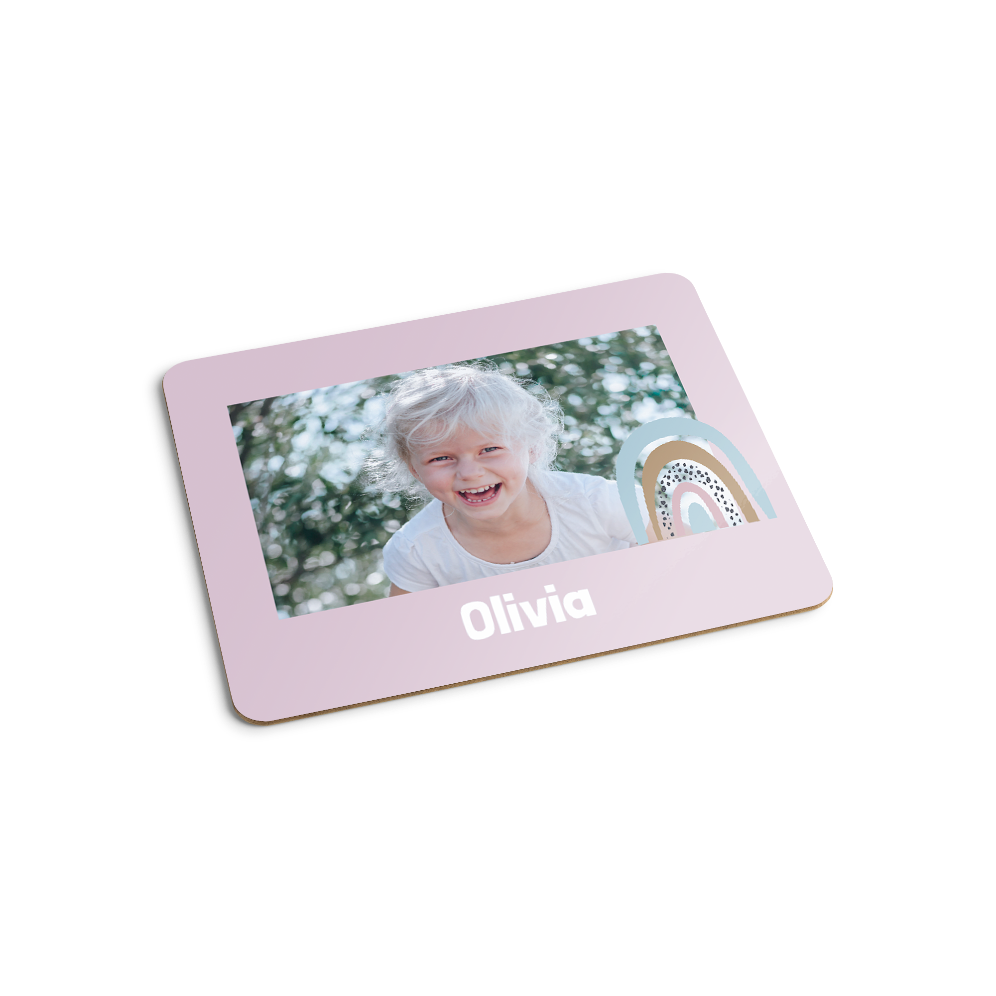 Individual personalizado rosa com foto de criança e o nome Olivia, decorado com um arco-íris, para surpreender alguém.