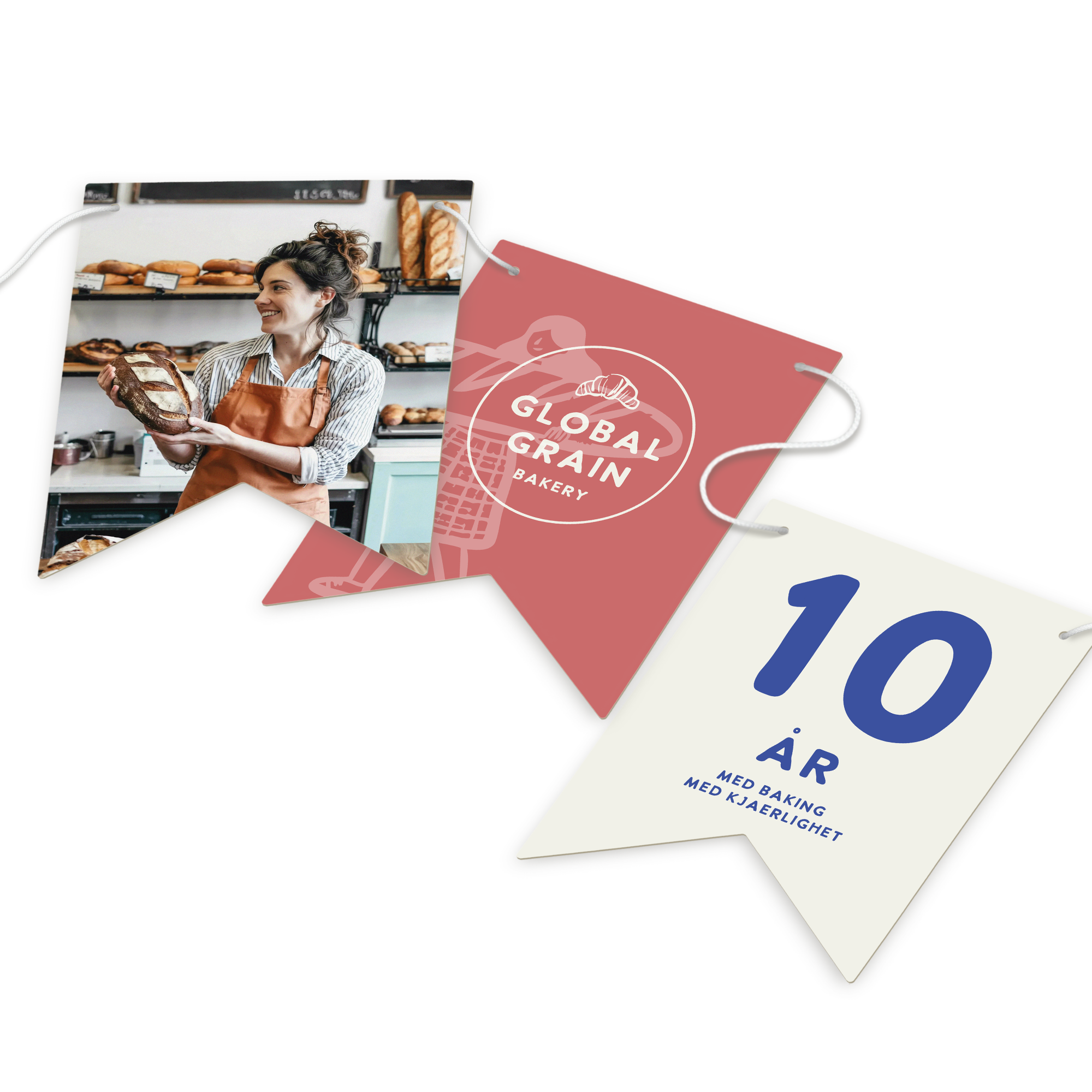 Personlig girlander - Flagg - M - 10m med trykt logo og tekst "10 ÅR MED BAKING MED KJÆRLIGHET"