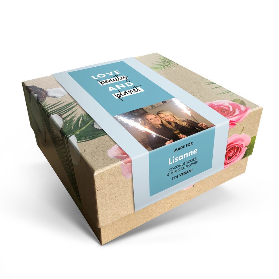 Love, Beauty & Planet geschenkset maken - Coconut Water & Mimosa Flower Love, Beauty & Planet geschenkset maken - Coconut Water & Mimosa Flower