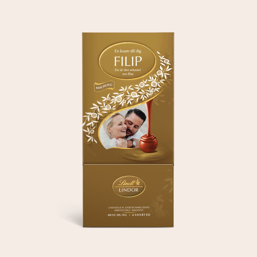 Lindt Dispenser Lindt choklad presentförpackning i guld, tryckt med ett personligt foto, "FILIP" och "xxx Elsa".