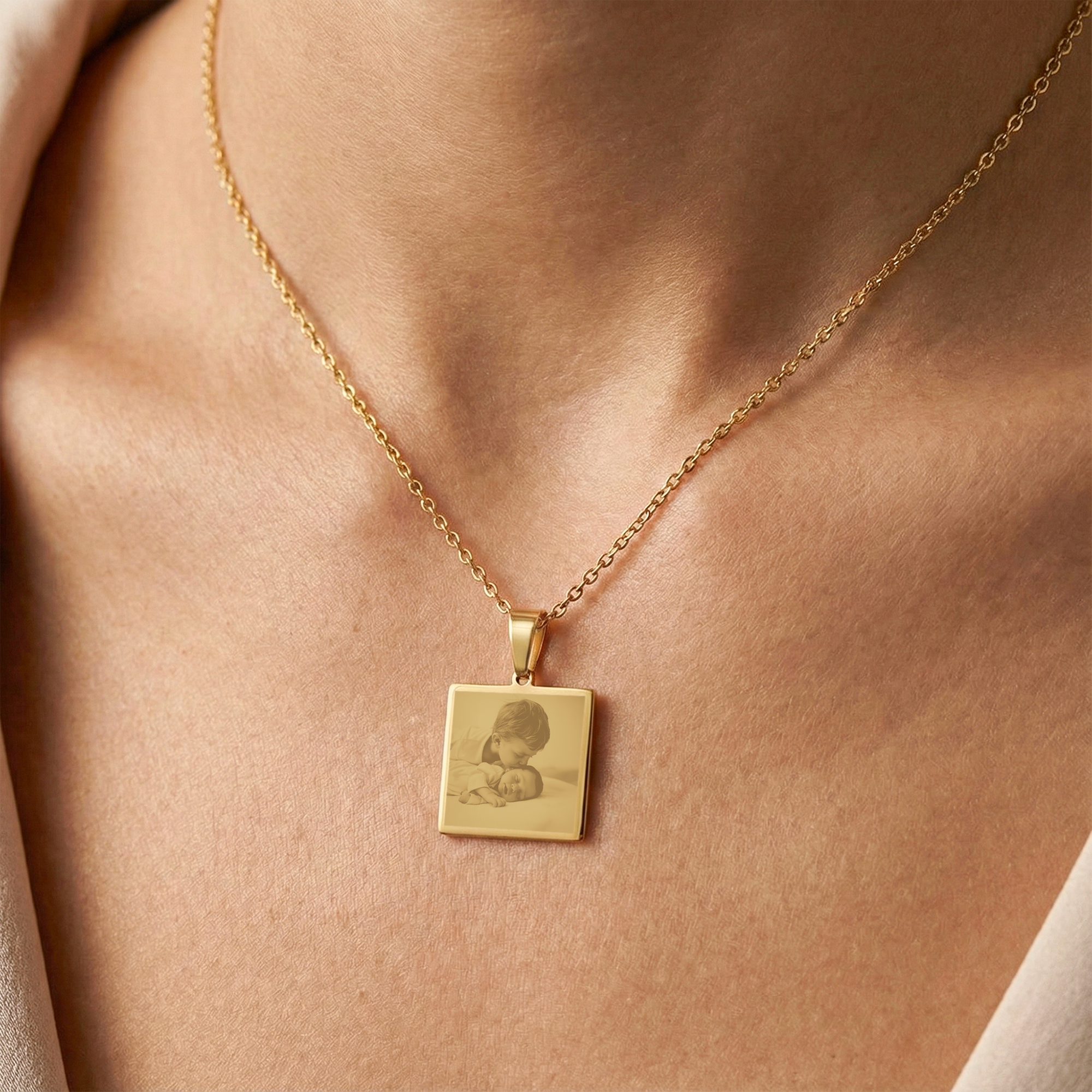Necklace with square pendant