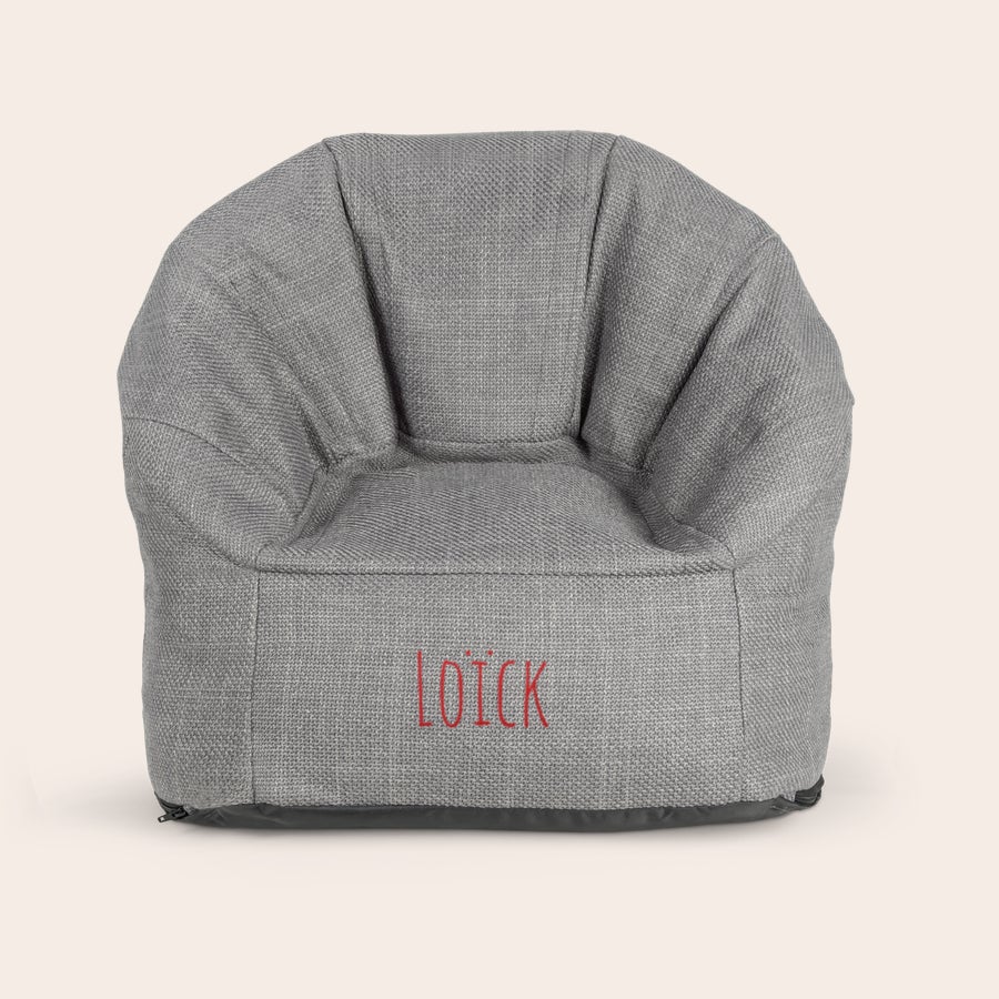 Pouf enfant personnalisé Chaise pouf enfant gris avec le prénom Loïck brodé en rouge une chaise cool et tendance