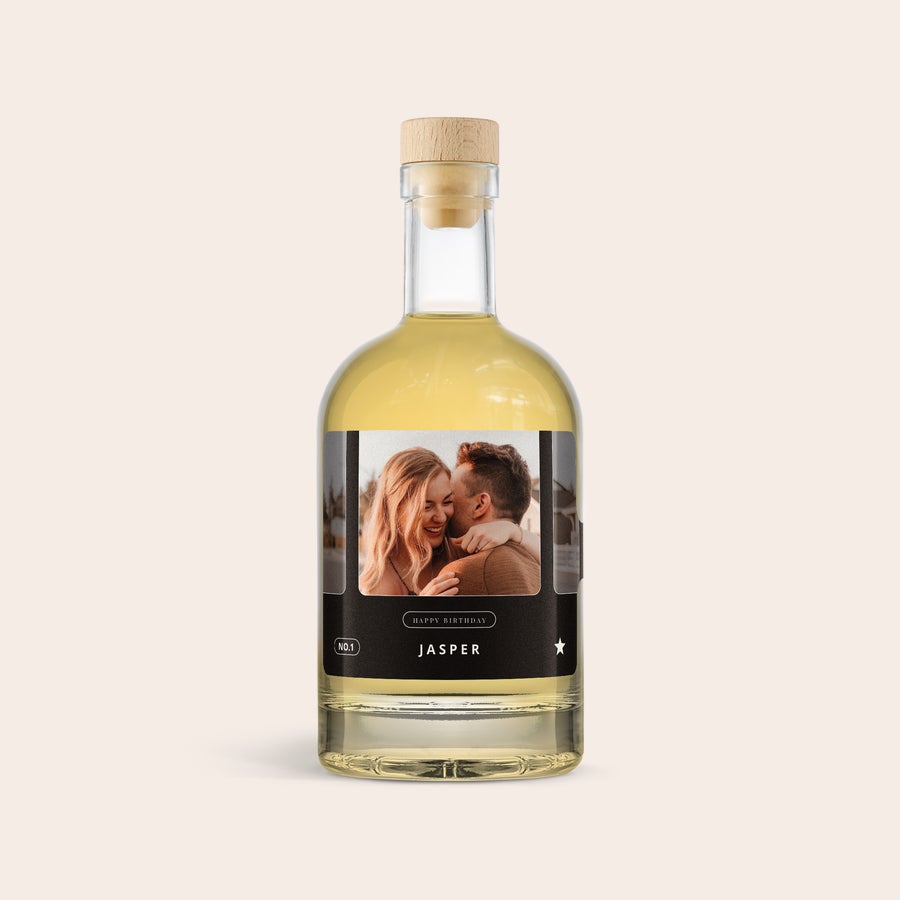 Whisky personnalisé - YourSurprise Bouteille de whisky personnalisée avec une photo de couple et le texte Happy Birthday Jasper