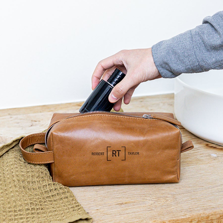 Trousse de toilette personnalisée en cuir - Marron Trousse de toilette personnalisée en cuir - Marron
