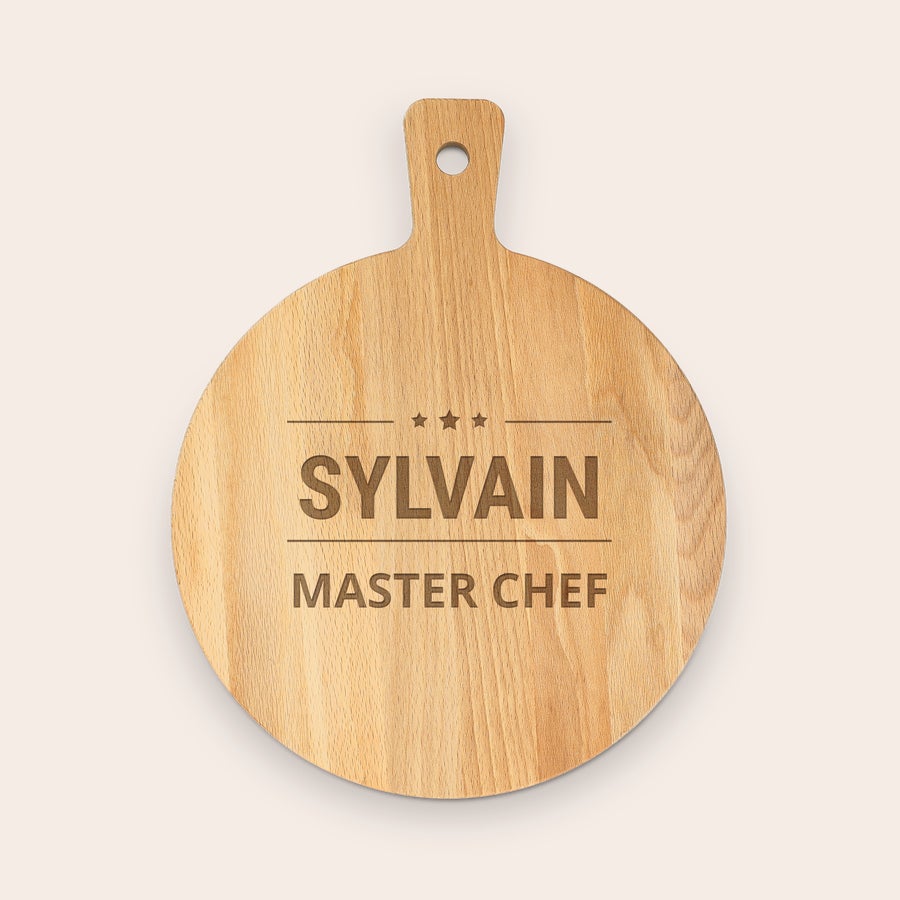 Planches à découper personnalisées Planche de service en bois ronde personnalisable avec prénom gravé Sylvain Master Chef