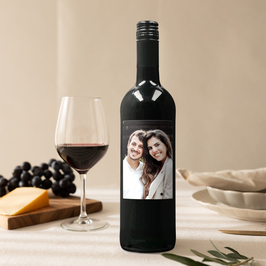 Belvy - Vino Rosso Personalizzato Bottiglia di vino rosso Belvy con etichetta stampata personalizzata con una foto di coppia