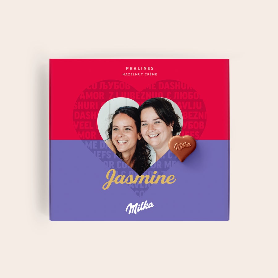 Milka Praline Ljubezen Osebna darilna škatlica Povejte to z Milko z natisnjeno skupno fotografijo, Milka čokoladnim srcem in imenom Jasmine.