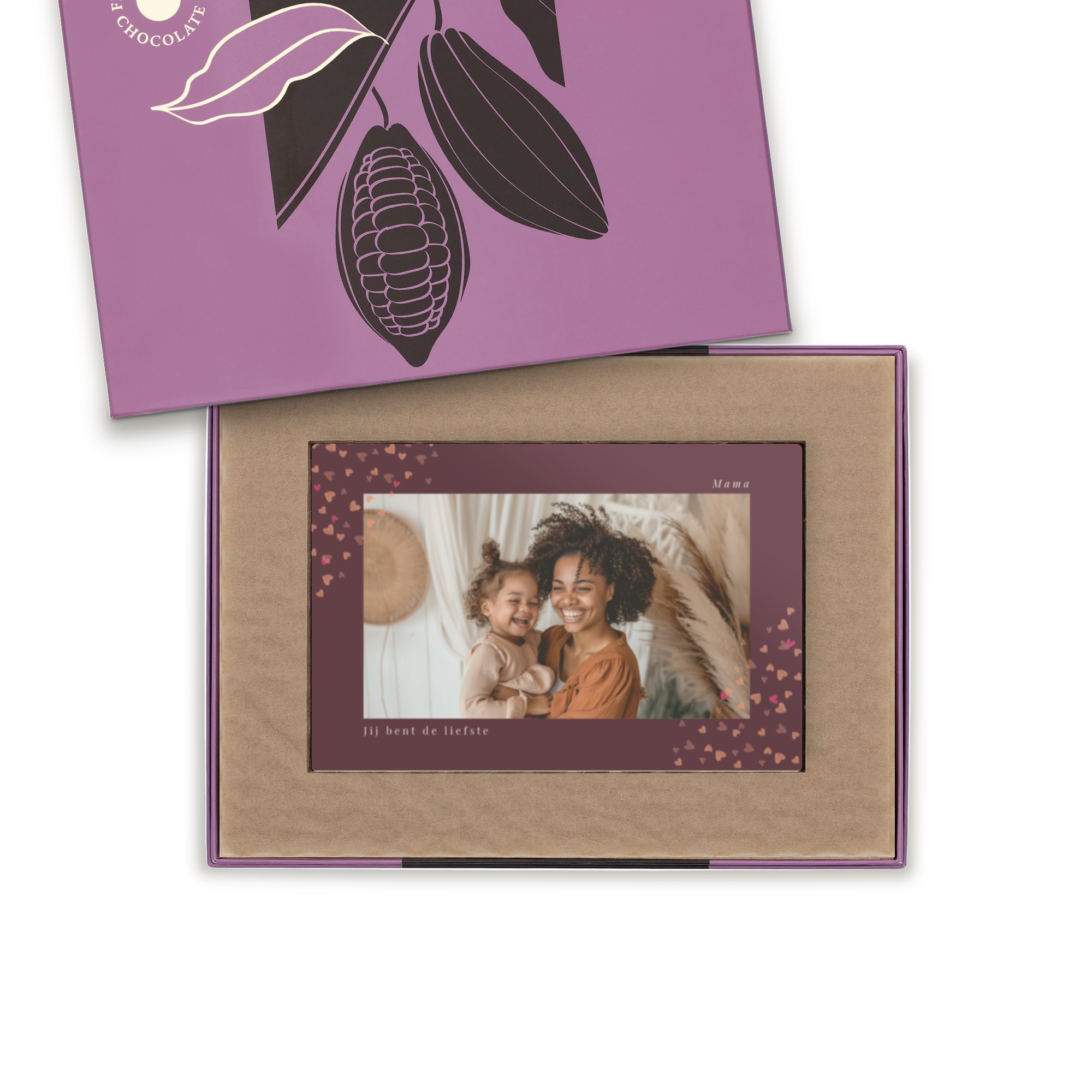 Chocoladekaart met een foto van een lachende moeder en kind, geprint met de tekst Mama en Jij bent de liefste. Liefde gaat door de maag, zeker met een persoonlijk bedrukte chocoladekaart.