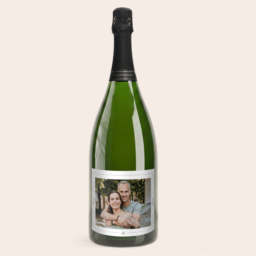Magnum Champagne René Schloesser Magnum Champagner personalisieren bedrucktes Etikett Rene Schloesser Magnum (1500ml) mit individuellem Foto und Namen auf dem Etikett