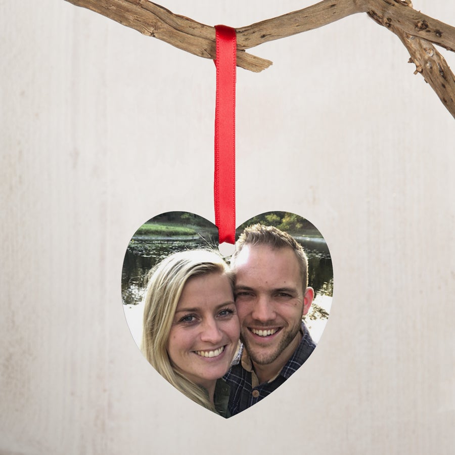 Aluminum heart decorations