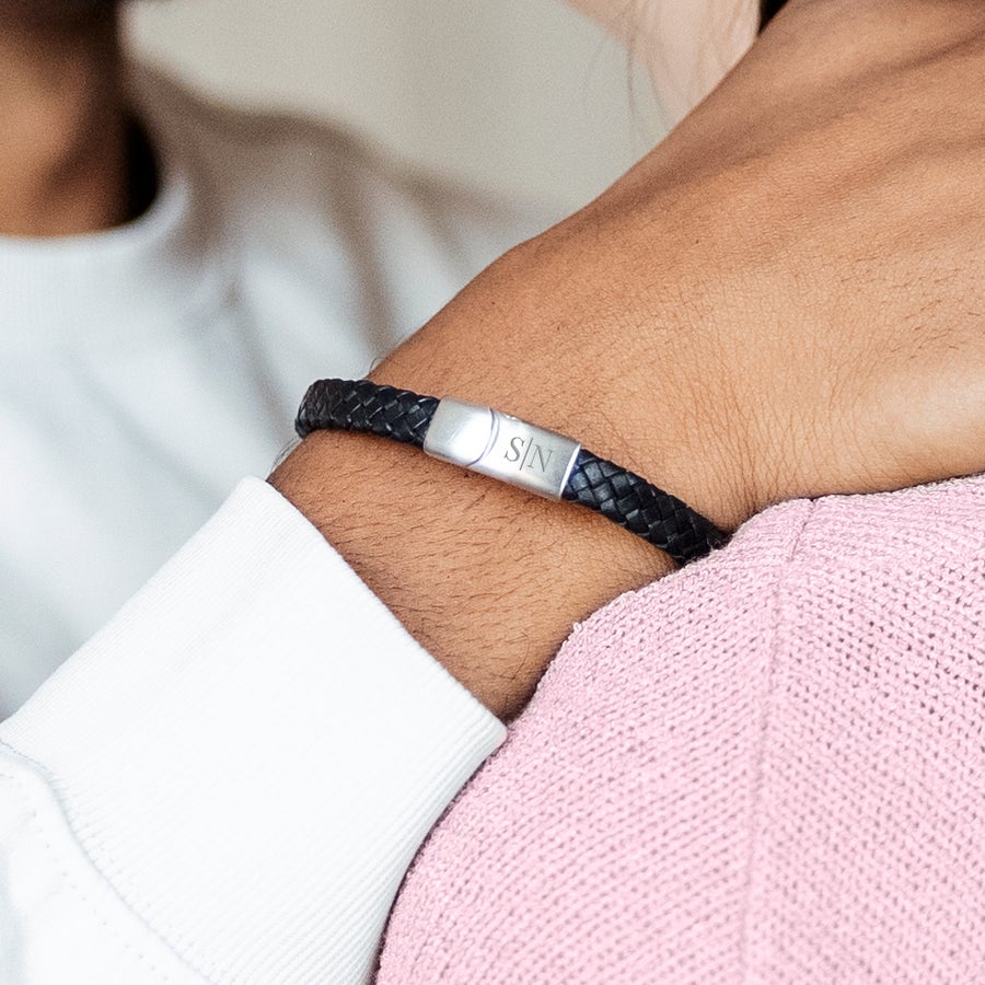 Leren armband heren graveren Leren armband heren graveren