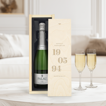 Cava in engraved case - Palau Semi Sec (750 ml)