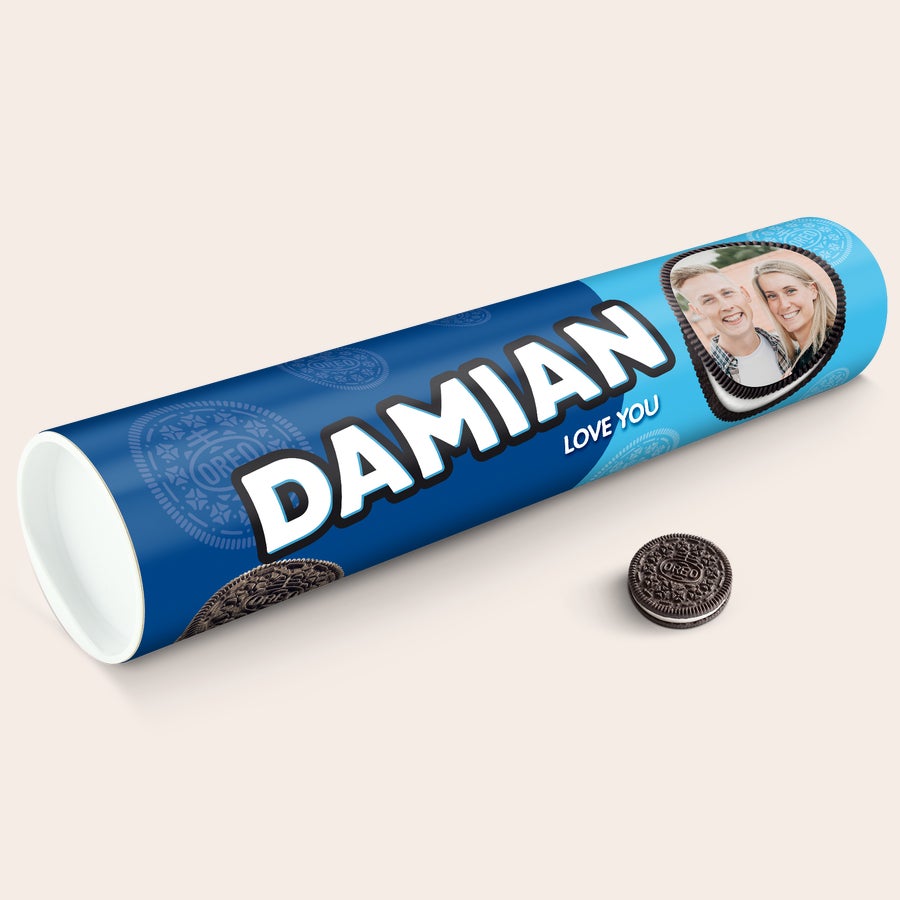 Spersonalizowana tuba upominkowa Oreo XXL Tuba prezentowa Mega Oreo z imieniem Damian, zdjęciem pary i napisem Love You, dla koneserów ciastek