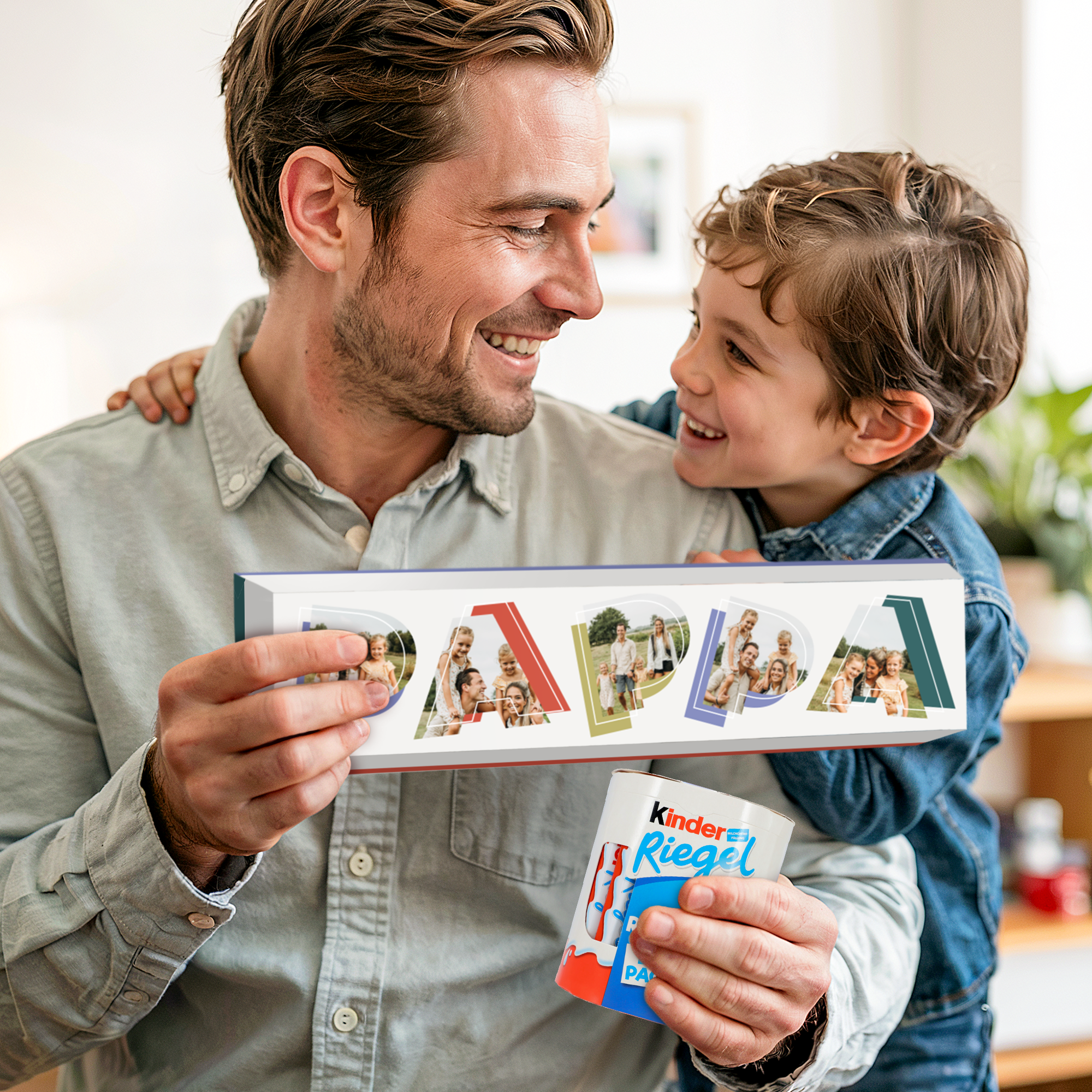 Kinder sjokolade XXL bar med navn "PAPPA" med personlige bilder trykt på, og en gaveeske med Kinder Riegel.