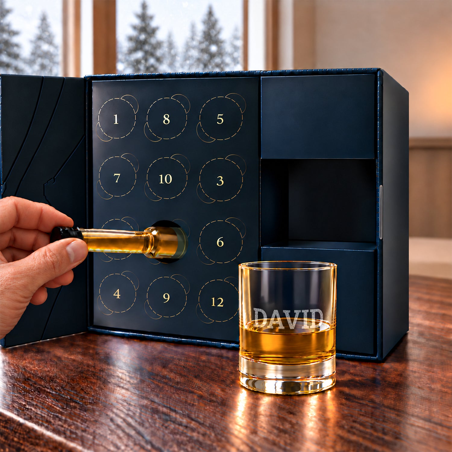 Personlig adventskalender med whisky och glas