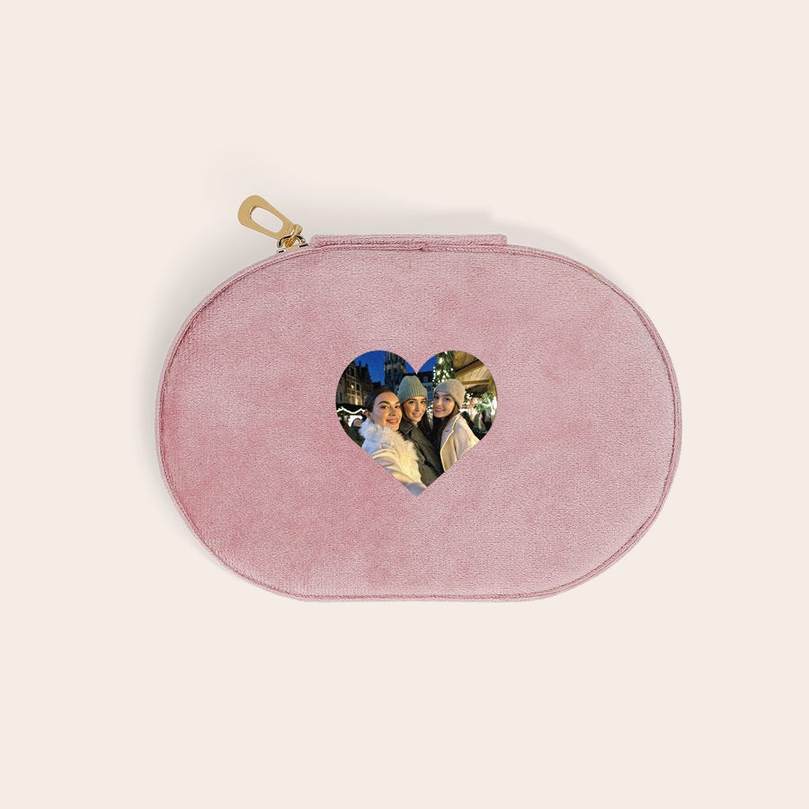 Personligt smyckeskrin Personligt smyckeskrin - Oval - Rosa med eget foto tryckt i hjärtformad öppning.