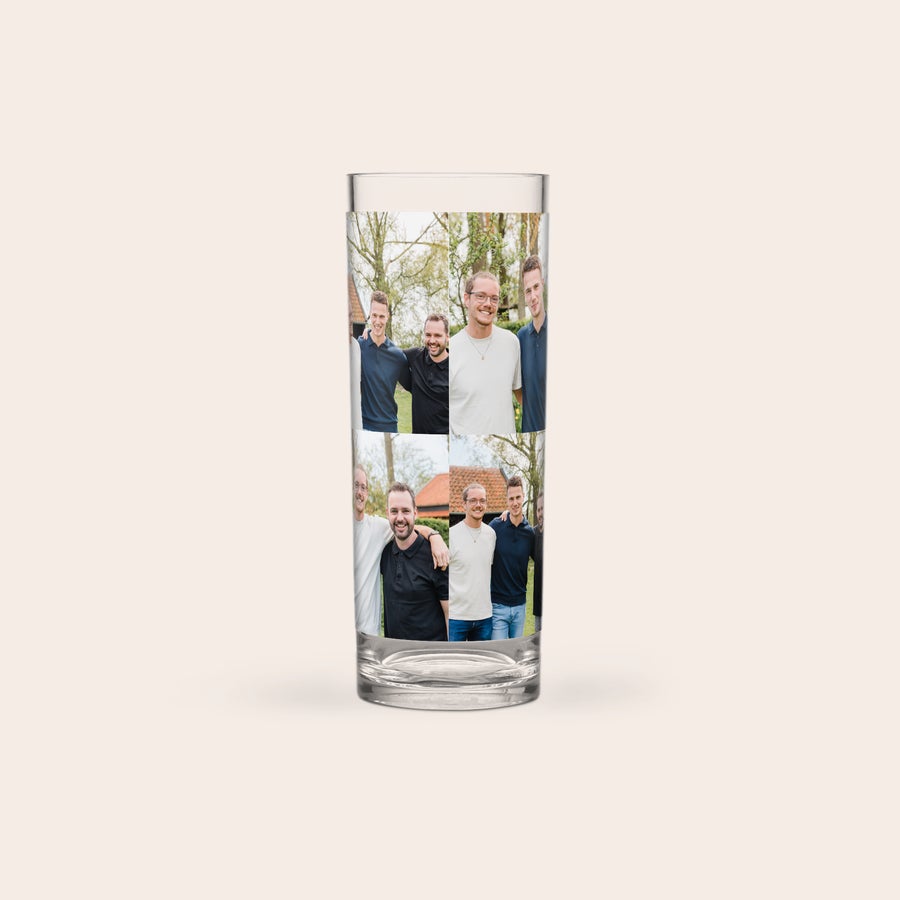 Highballglas med print - Plast Personligt plastikglas til drinks i det fri, trykt med et collage af flere fotos af en gruppe mænd.