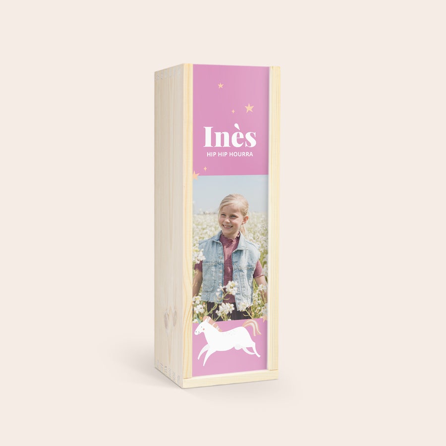 Champagne personnalisé pour enfants - Kidibul Bouteille de bulles pour enfants personnalisée en coffret en bois avec la photo d'une fille, le prénom Inès et un motif licorne.