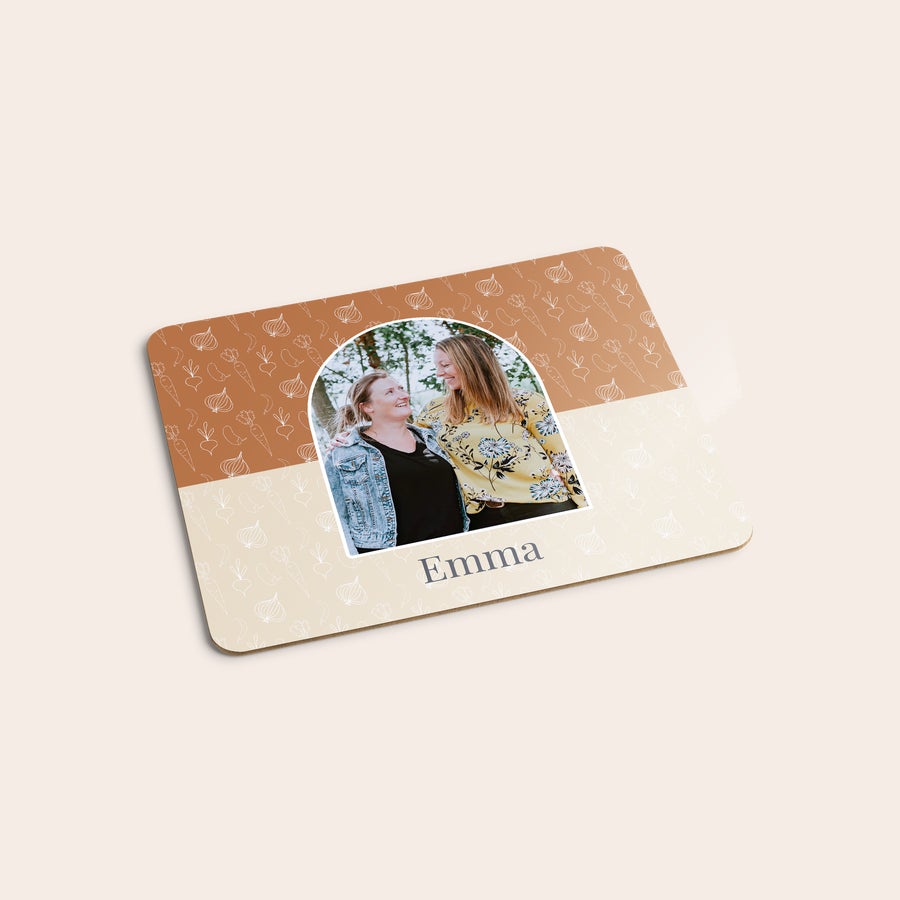 Set de table personnalisé Set de table personnalisé avec photo imprimée de deux femmes et le prénom Emma pour un cadeau famille original