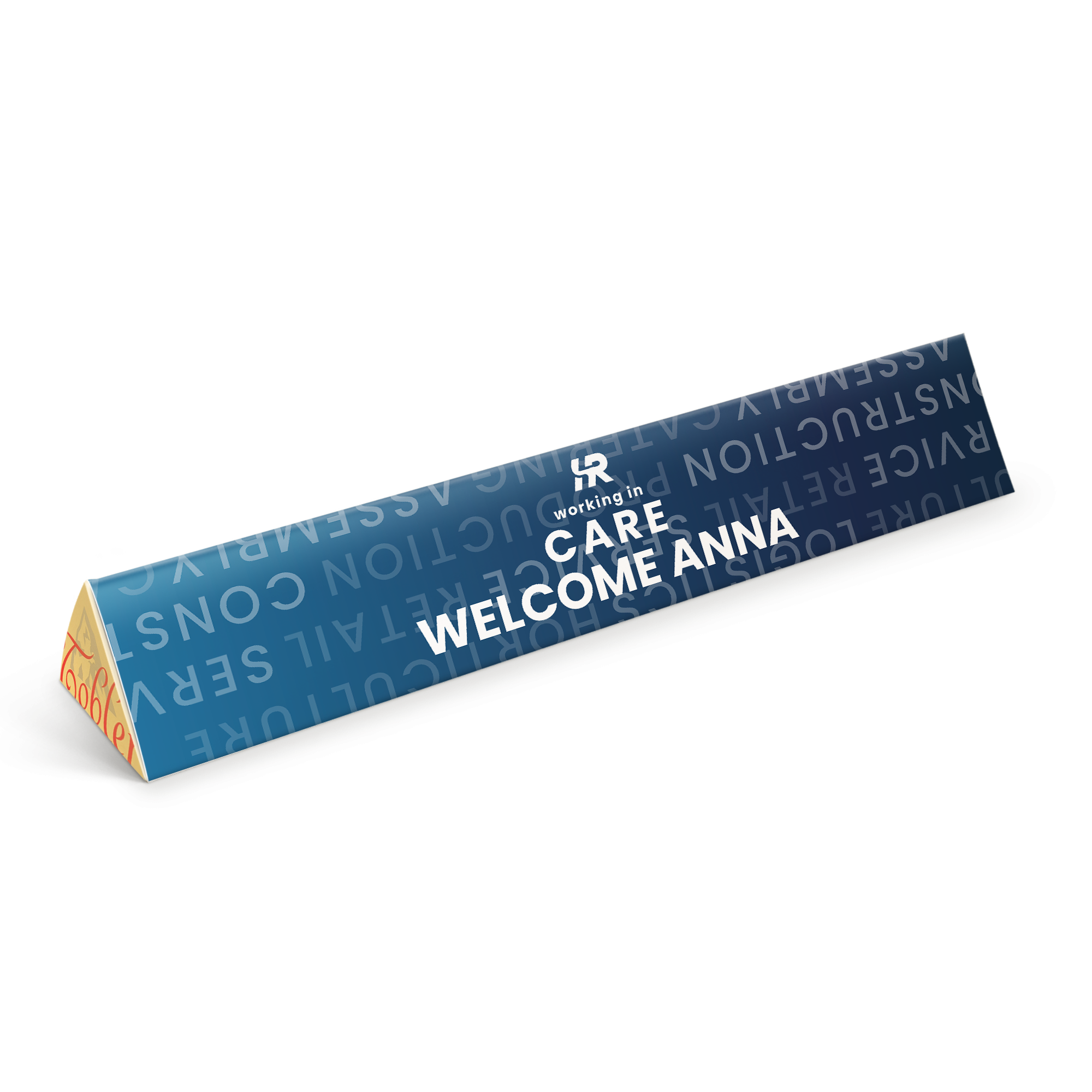 Gepersonaliseerde Toblerone chocoladereep, bedrukt met de tekst "WELCOME ANNA" op een blauwe wikkel.