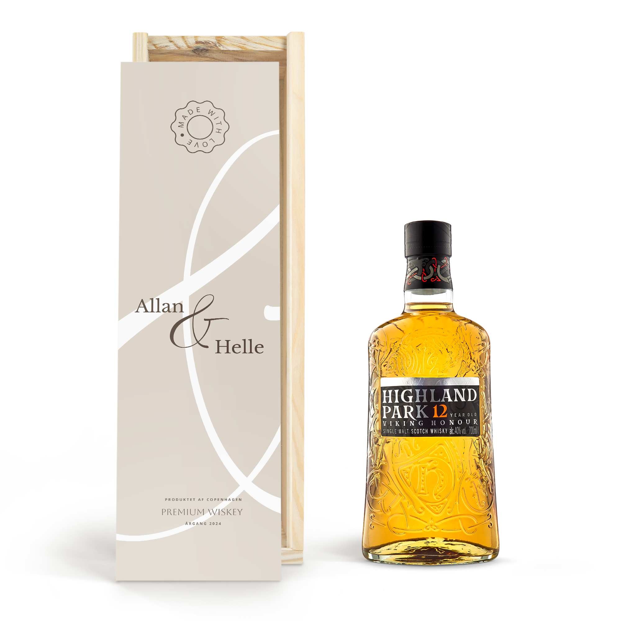 Flaske Highland Park 12 års whisky i en personlig trækasse med print af navnene Allan & Helle