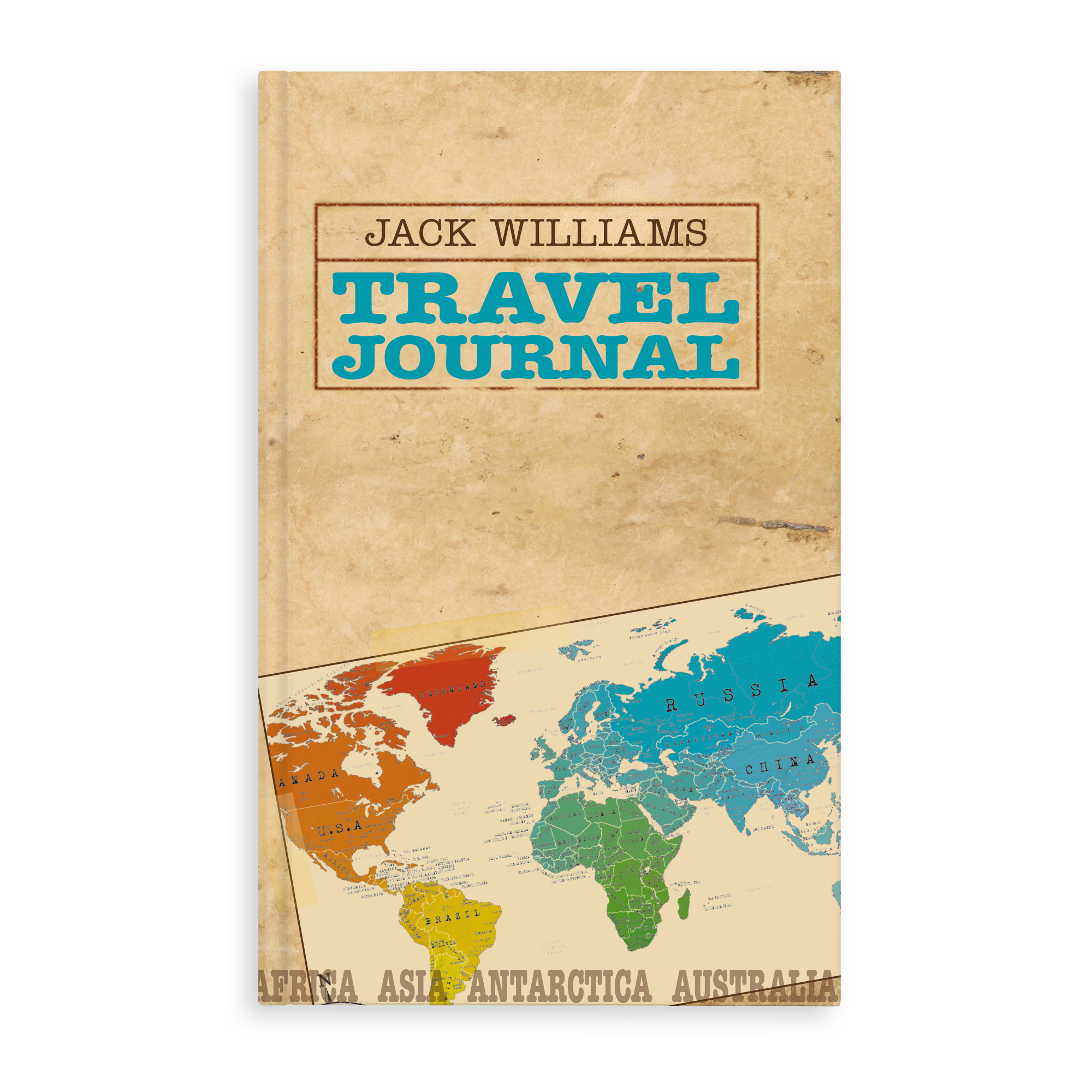 Osobní cestovní deník s mapou světa, jménem Jack Williams a nápisem Travel Journal na obalu, udělá každý výlet nezapomenutelný.