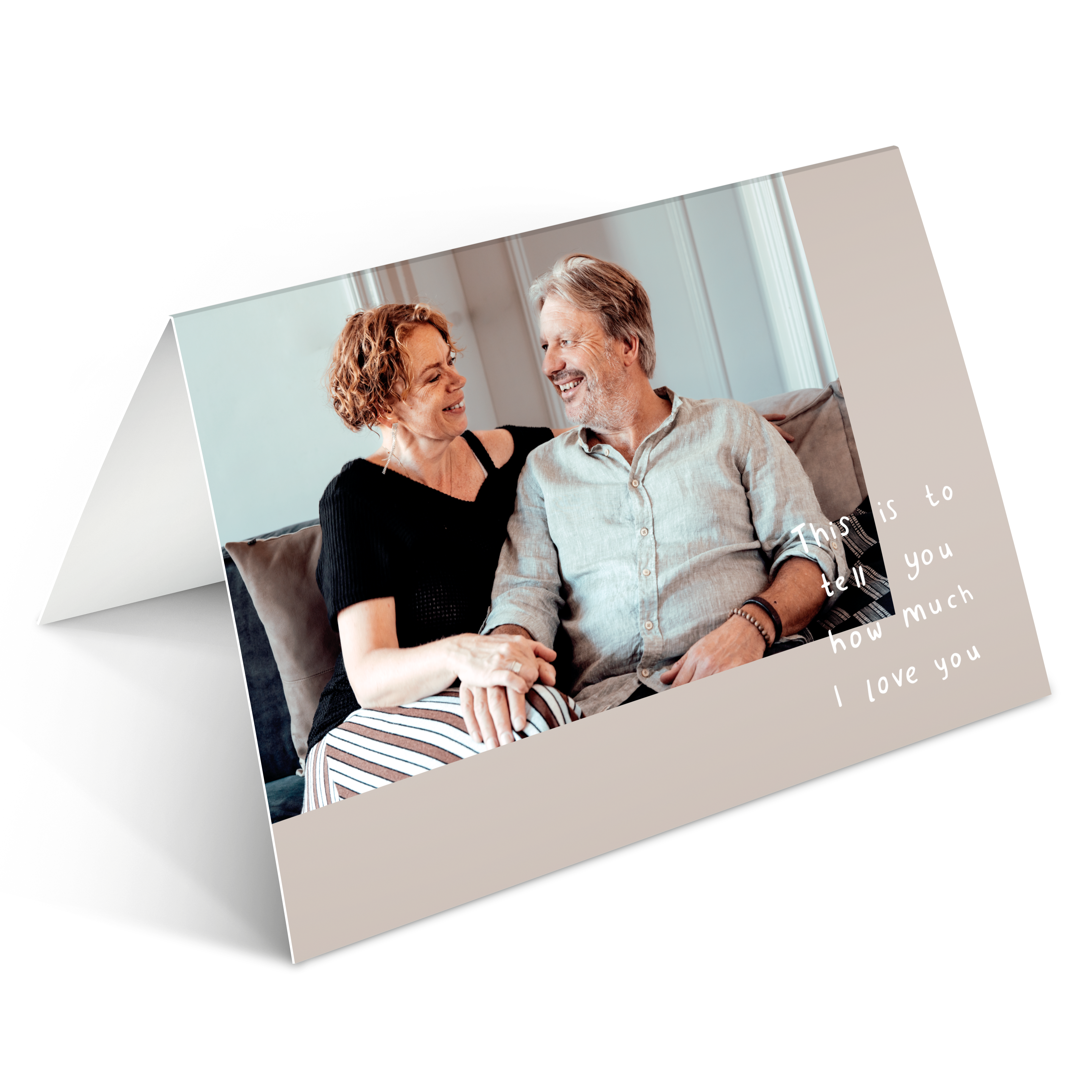 Fotokaart voor geliefden, bedrukt met een eigen foto en tekst "This is to tell you how much I love you". Een persoonlijke fotokaart is het meest attente gebaar.