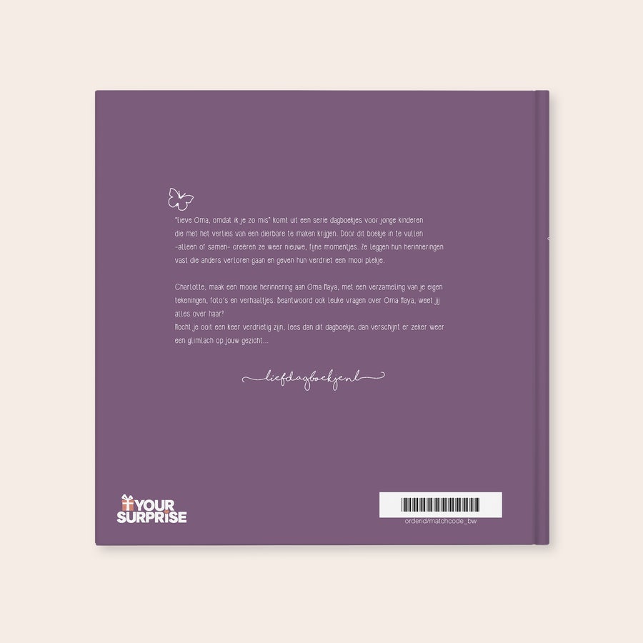 Boek "Lieve Oma, omdat ik je zo mis" met naam Gepersonaliseerd boek - Lieve Oma, omdat ik je zo mis - Softcover met eigen naam en foto's gedrukt.
