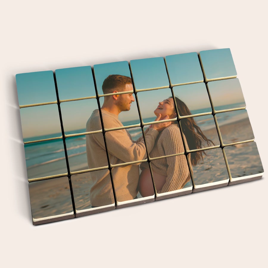 Puzzle di Cioccolato con Foto Cioccolatini personalizzati con foto stampate su cioccolata raffigurante una coppia sulla spiaggia