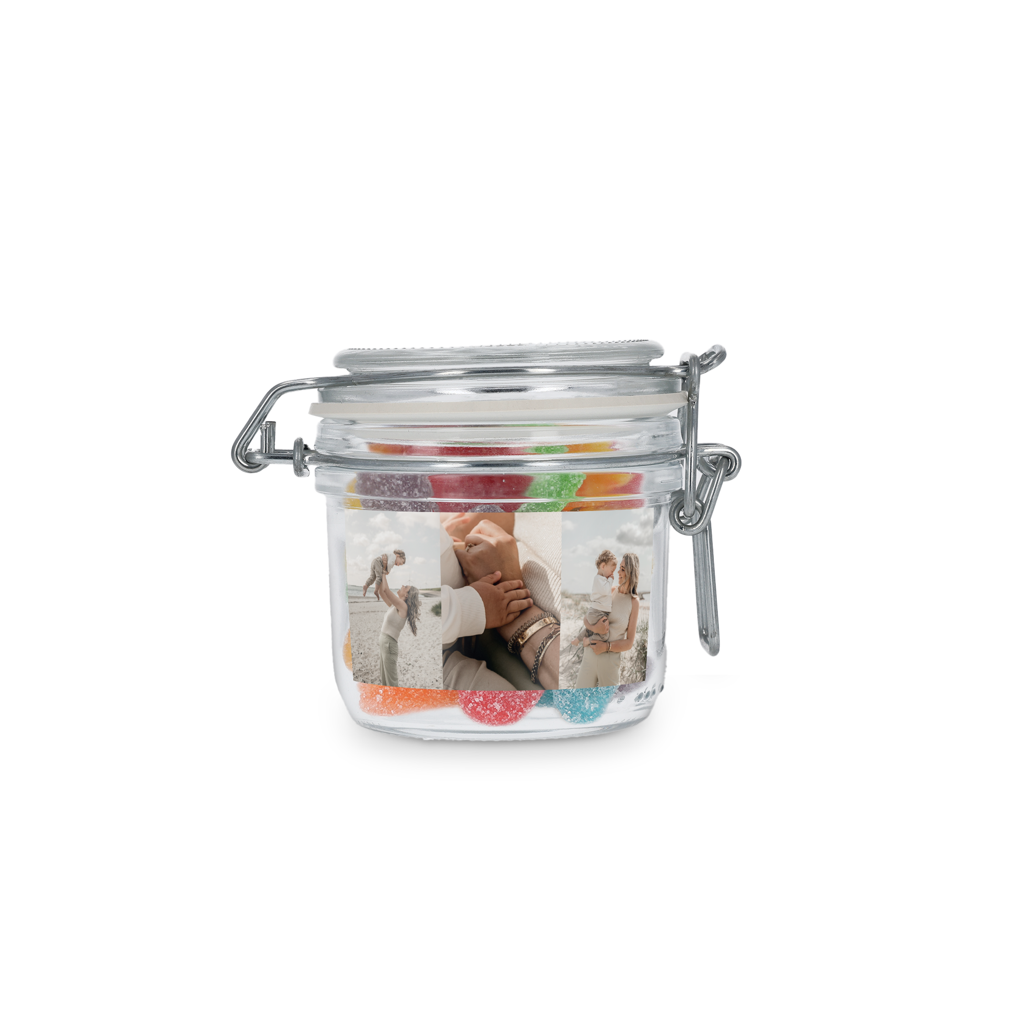 Pote de doce personalizado com palitos azedos, com fotos impressas na etiqueta.