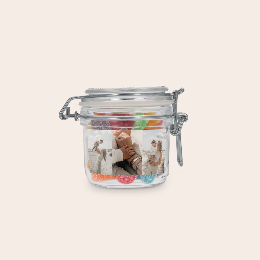 Snoeppot bedrukken Gepersonaliseerde zoetpot met zure sticks, bedrukt met een collage van familiefoto's