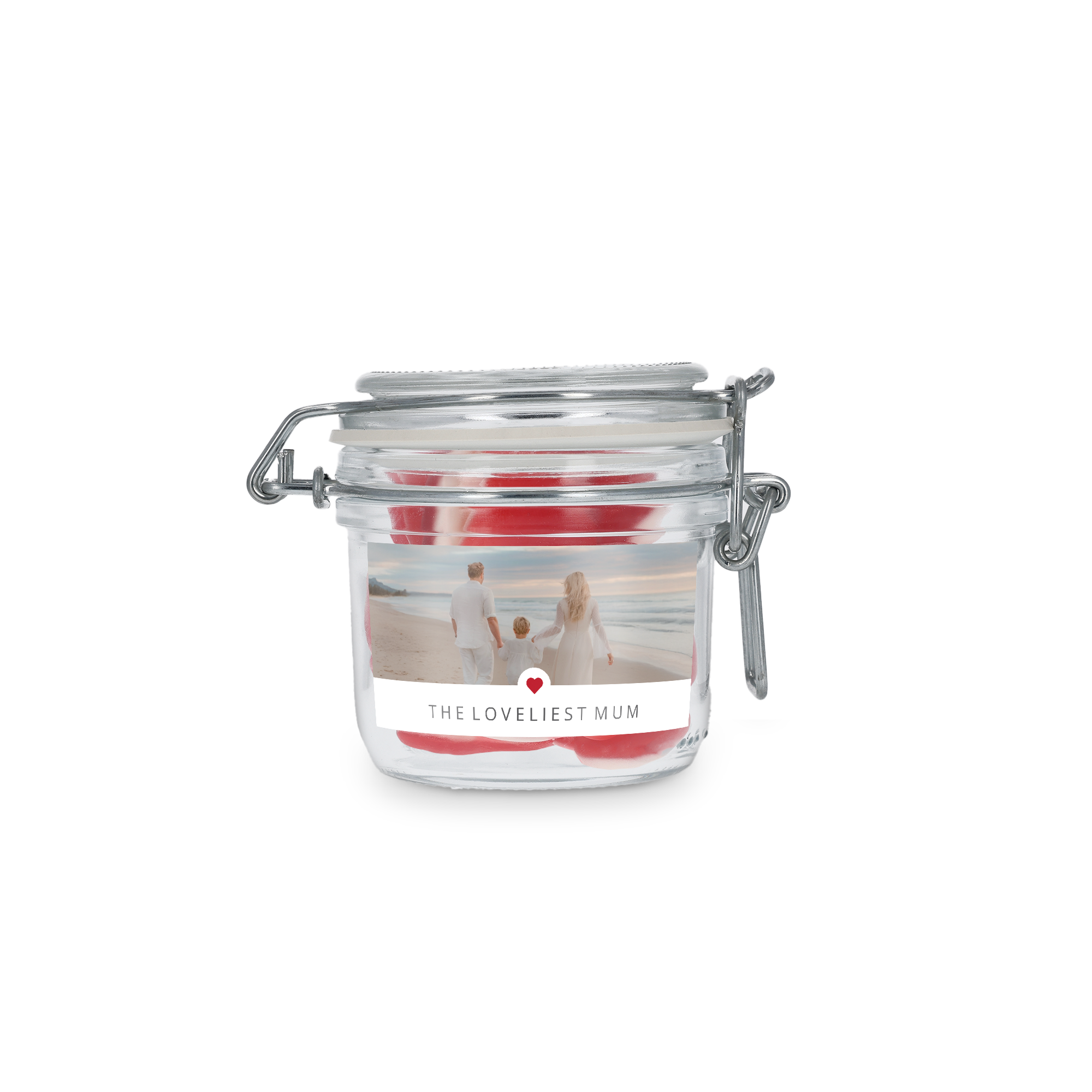 Tarro de dulces personalizado con corazones rojos, con una foto impresa de familia y texto "THE LOVELIEST MUM".