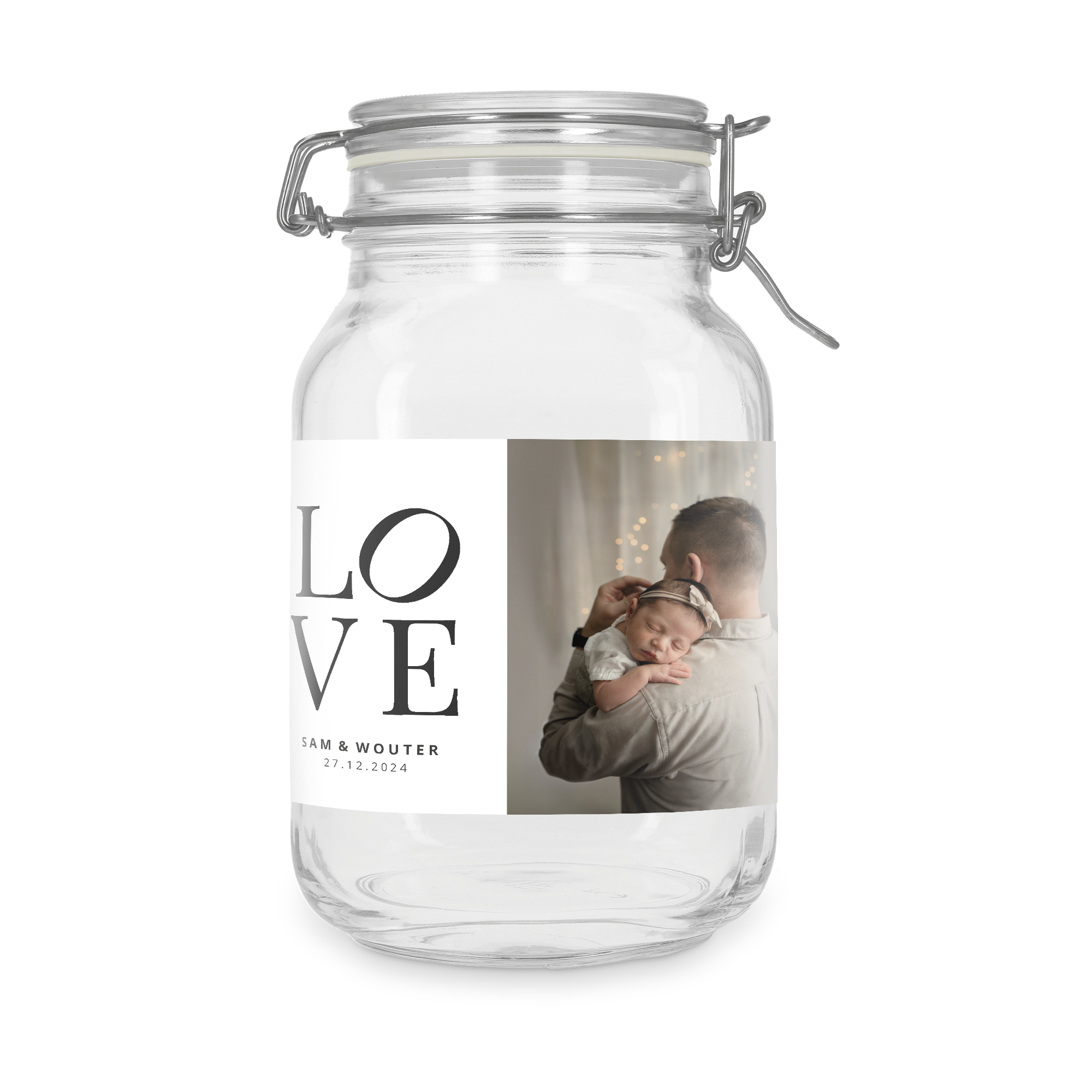 Personalizirana steklena posoda s pokrovom, 2l, z natisnjeno fotografijo očeta z dojenčkom in napisom "LOVE Sam & Wouter 27.12.2024"