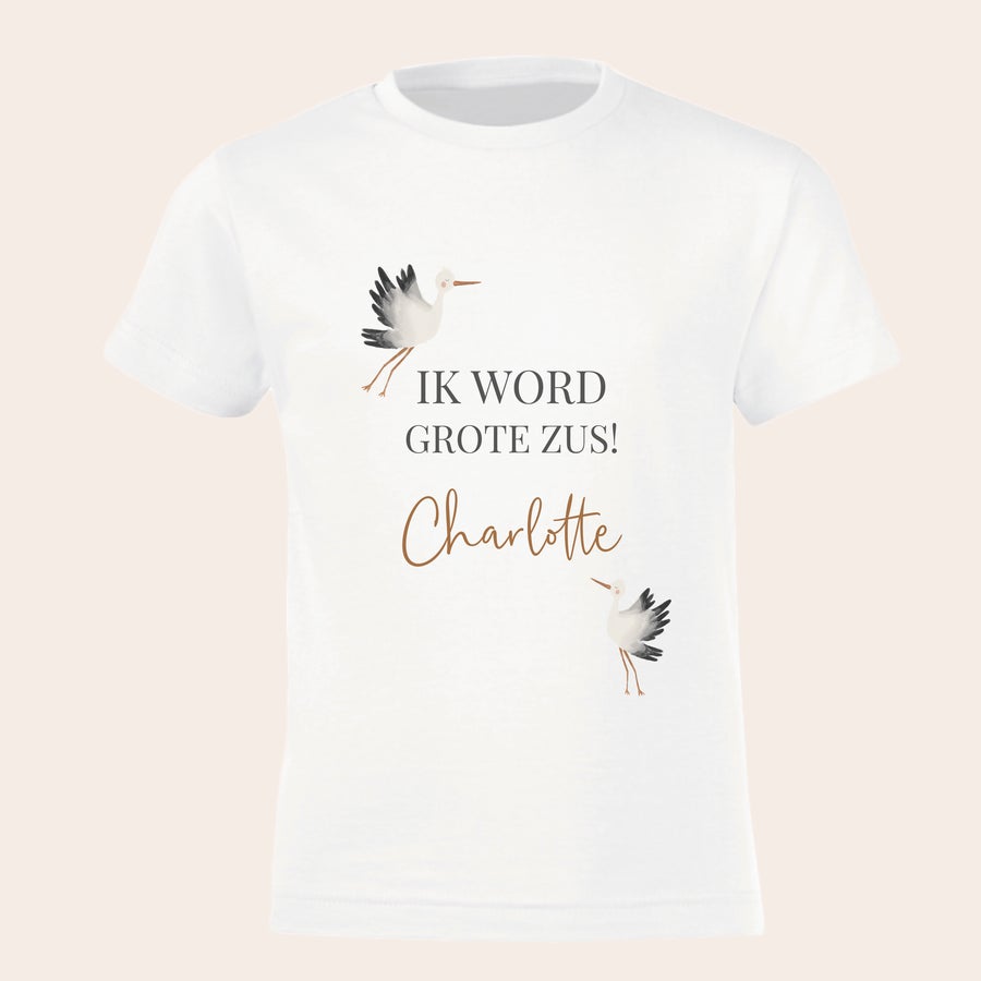 T-shirt - Grote broer / zus bedrukken Wit kinder T-shirt bedrukt met de tekst IK WORD GROTE ZUS! en de gepersonaliseerde naam Charlotte, om een tweede zwangerschap aan te kondigen