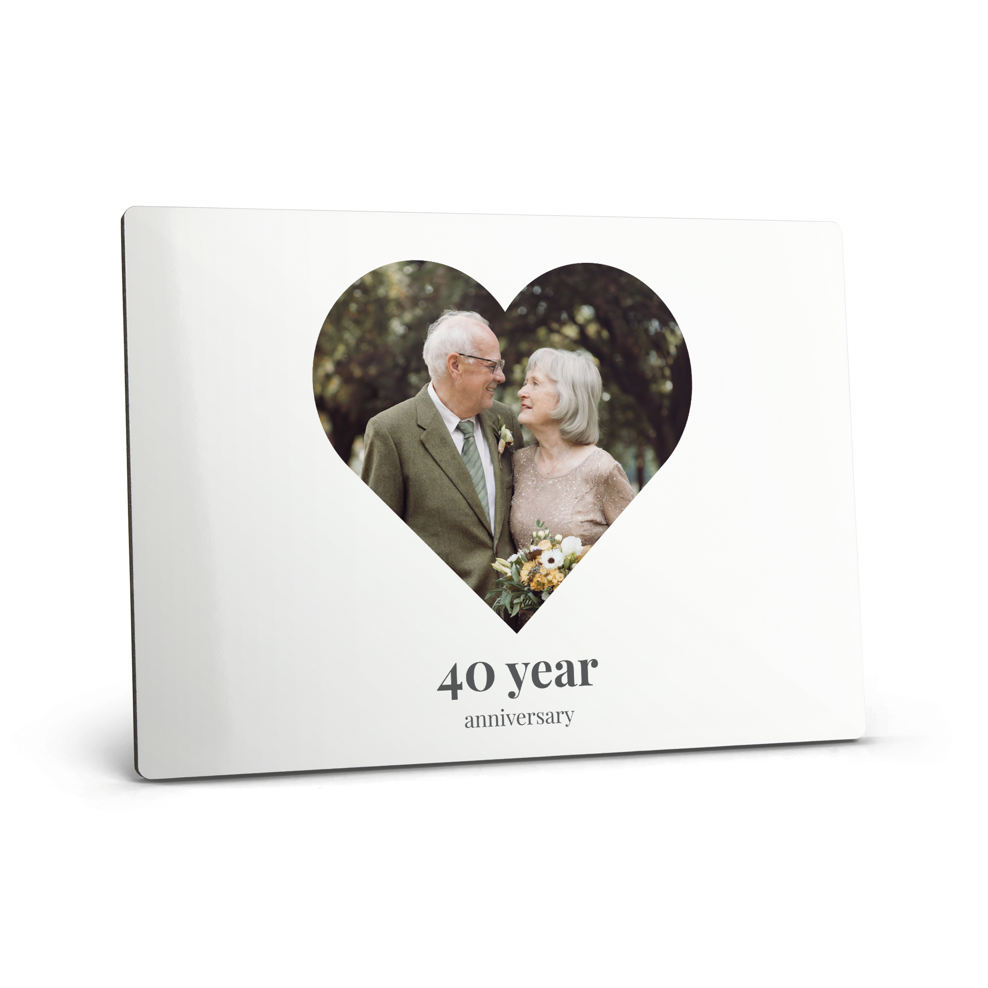 Suporte para fotos de cartão duro branco com foto de casal, 40 year anniversary, impresso em formato de coração