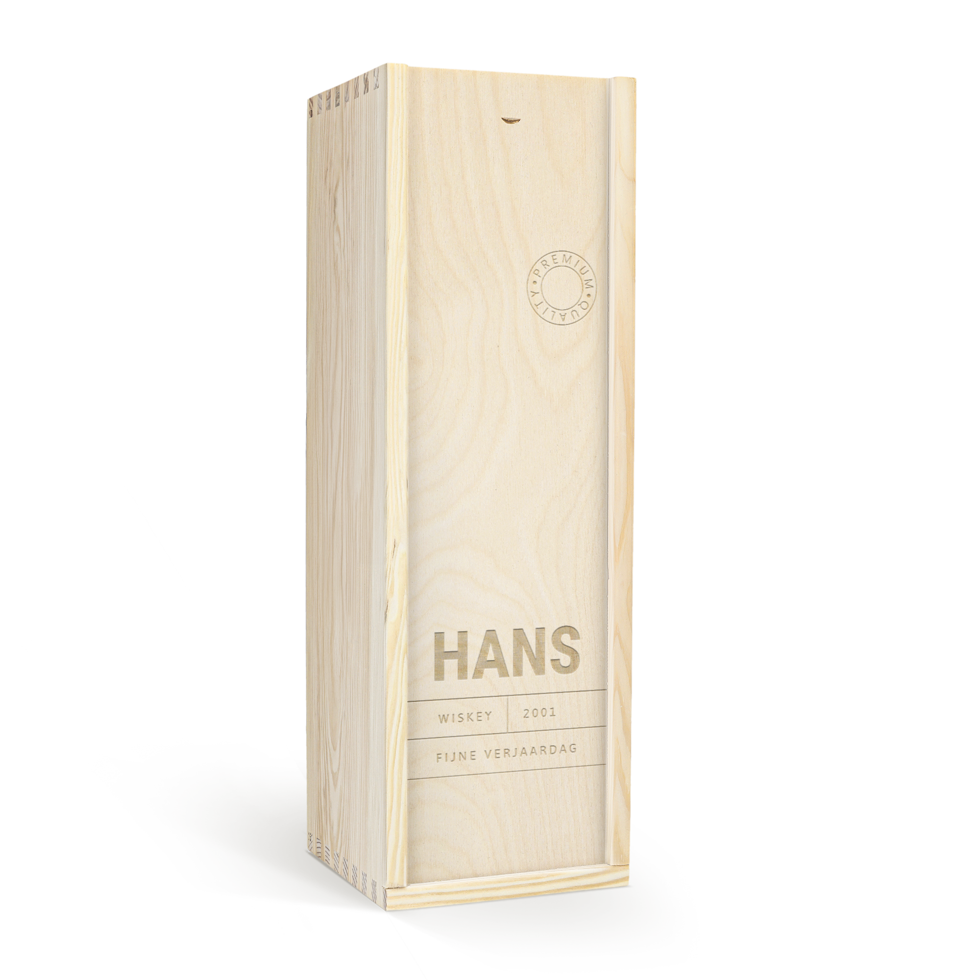 Houten kist gegraveerd met "HANS", "WISKEY", "2001" en "FIJNE VERJAARDAG", voor een heerlijke fles whisky.
