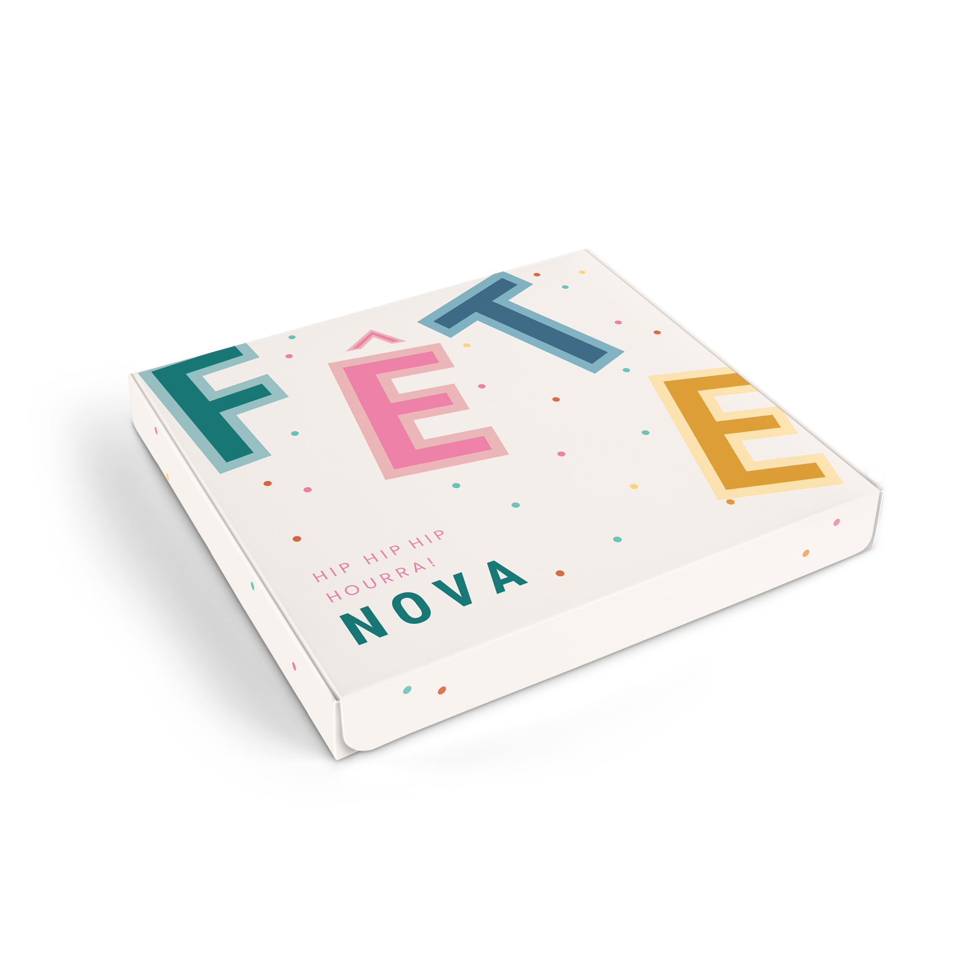 Coffret cadeau M&Ms imprimé et personnalisé avec le texte Joyeuse Fête et le nom Nova