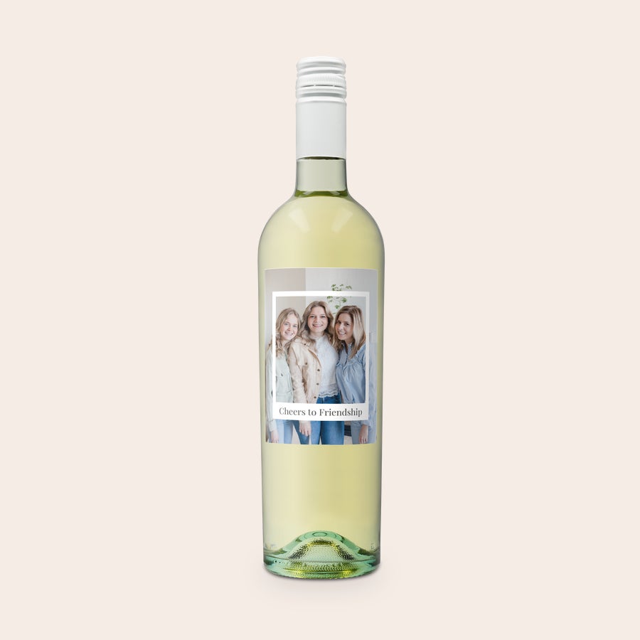 Vino Riondo Pinot Grigio Personalizzato Regala un Vino Riondo Pinot Grigio con etichetta personalizzata, stampata con foto e testo Cheers to Friendship