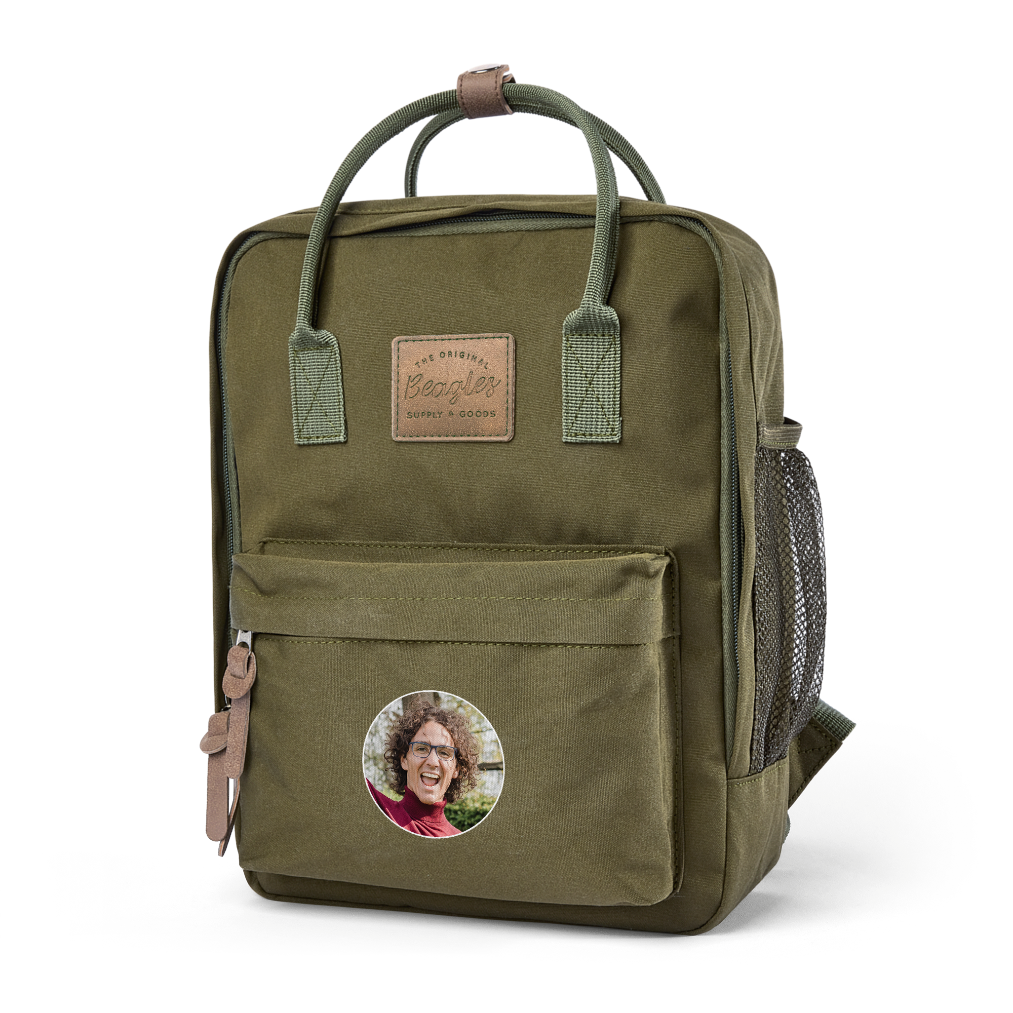 Rucsac personalizat verde kaki Beagles cu un nume și o fotografie imprimată pe buzunarul frontal