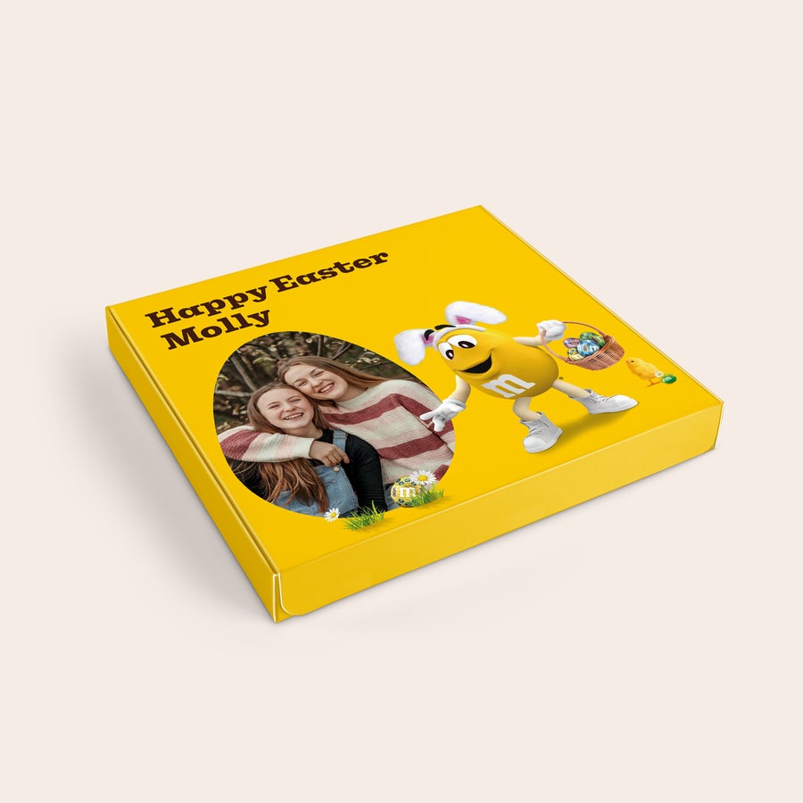 Caixa presente M&M's personalizada Caixa surpresa amarela M&M's com foto e texto Happy Easter Molly, personalizada para surpreender os mais gulosos
